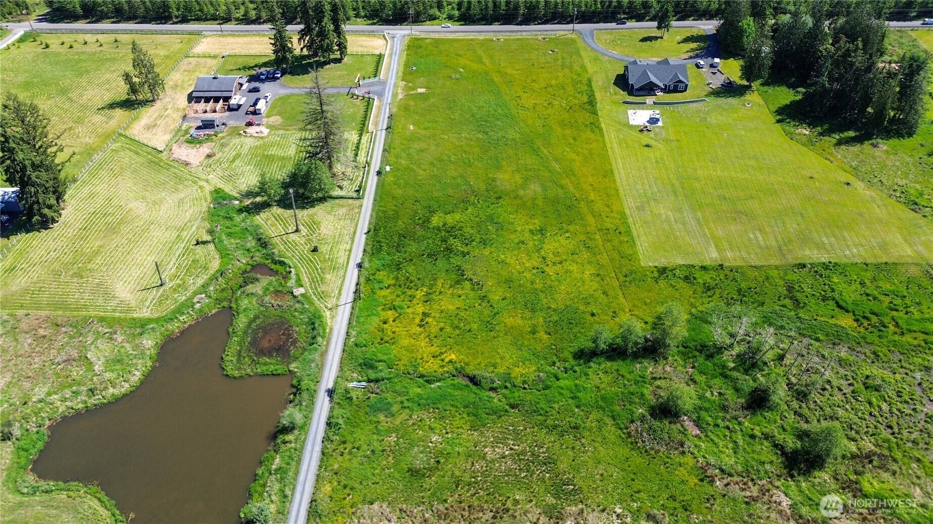 Onalaska, WA 98570,917 Middle Fork RD