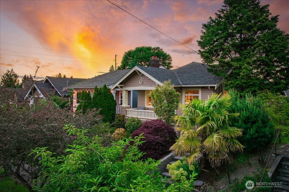 Seattle, WA 98117,136 NW 74th ST
