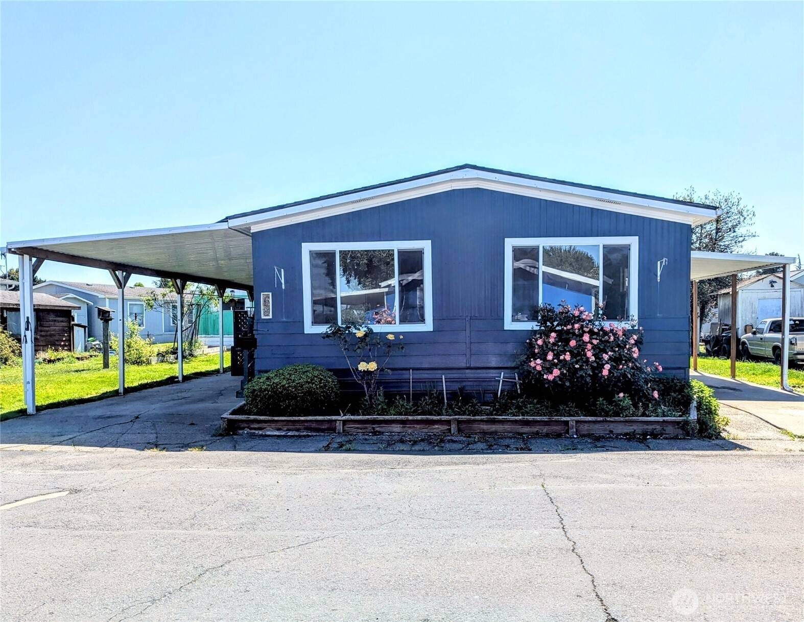 Longview, WA 98632,4400 Ocean Beach HWY #68