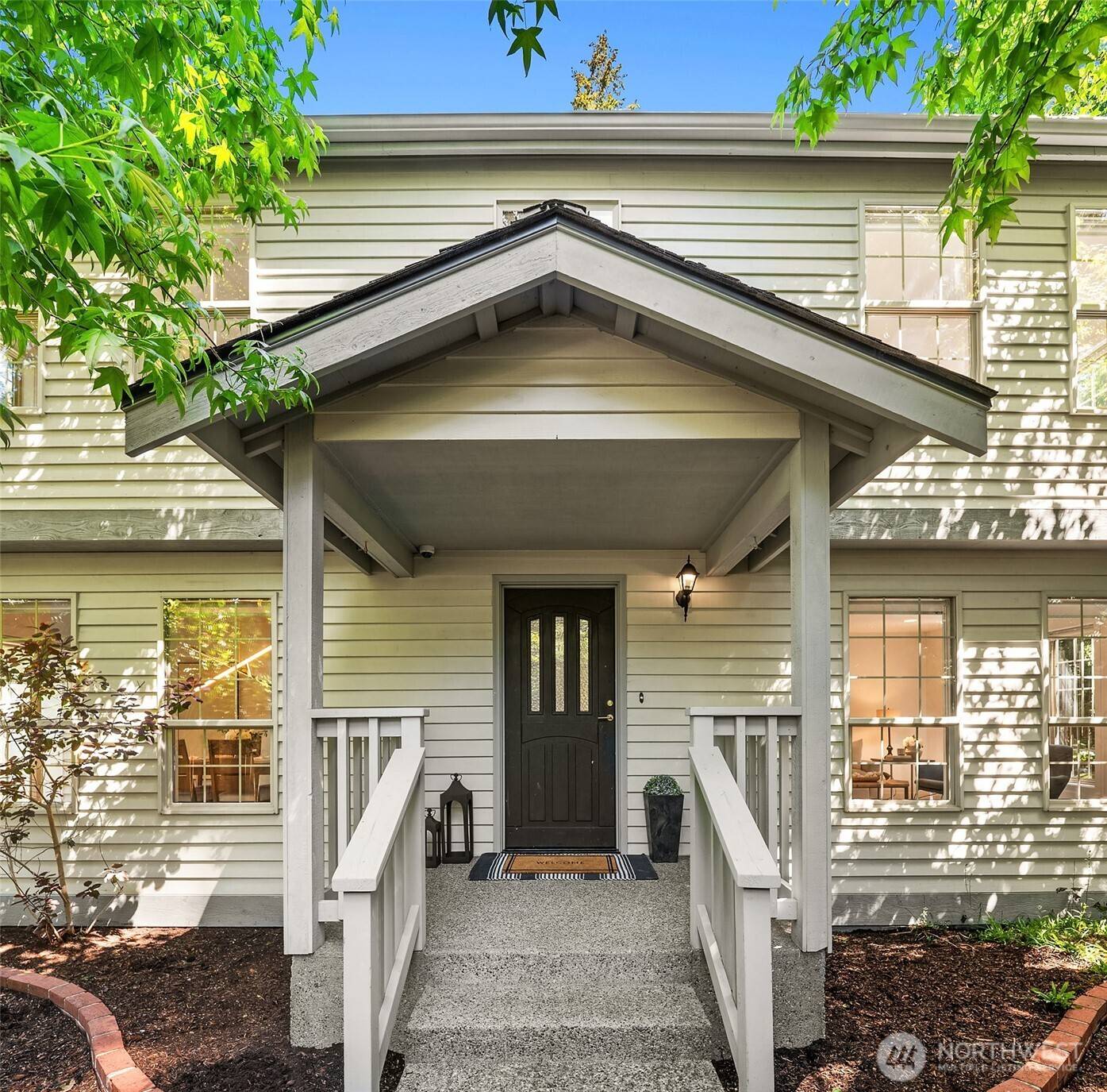 Kirkland, WA 98033,12916 NE 91st LN