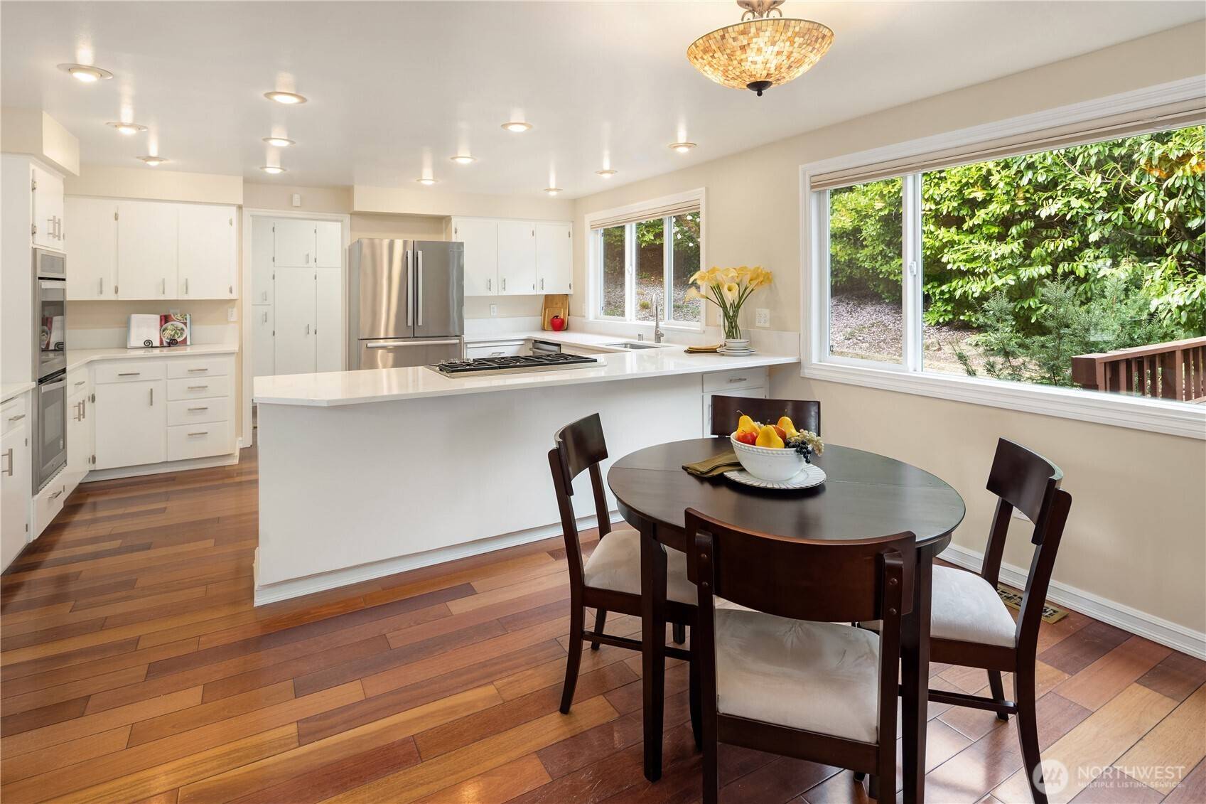Mercer Island, WA 98040,7405 92nd PL SE