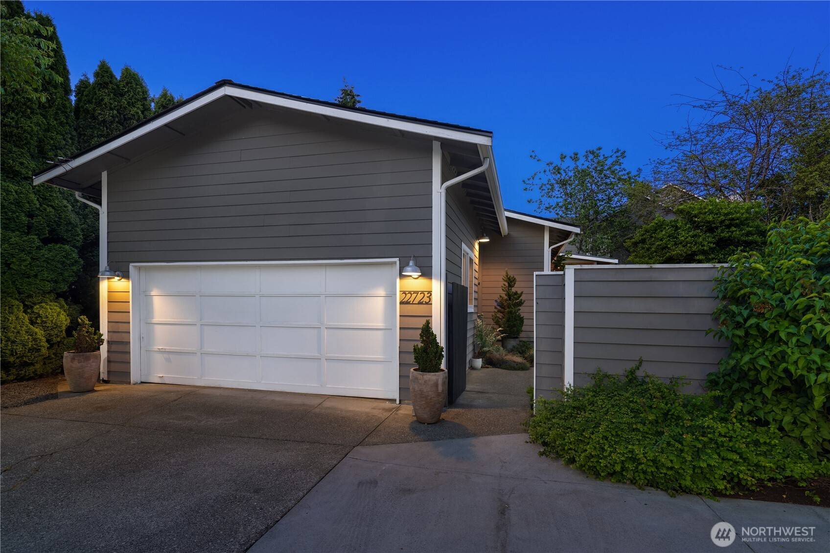 Edmonds, WA 98026,22723 84th AVE W