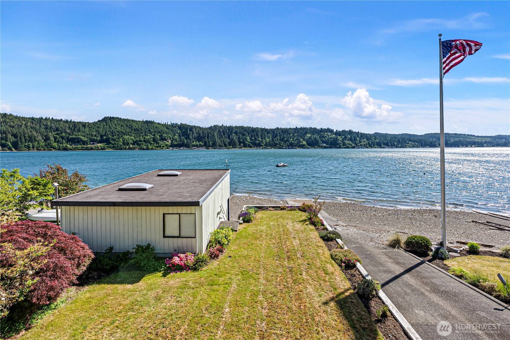 Belfair, WA 98528,13061 NE North Shore Rd