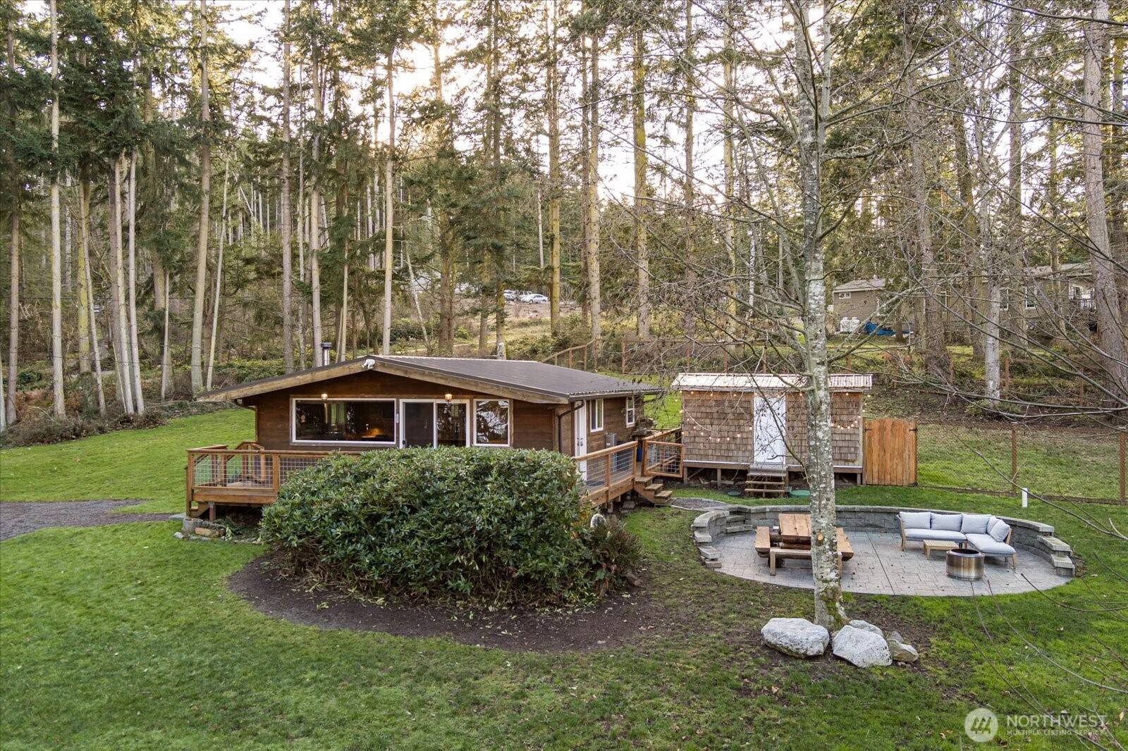 Coupeville, WA 98239,145 E Morris RD