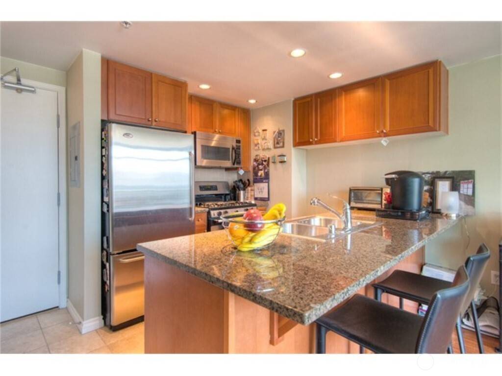 Seattle, WA 98101,1420 Terry AVE #1707
