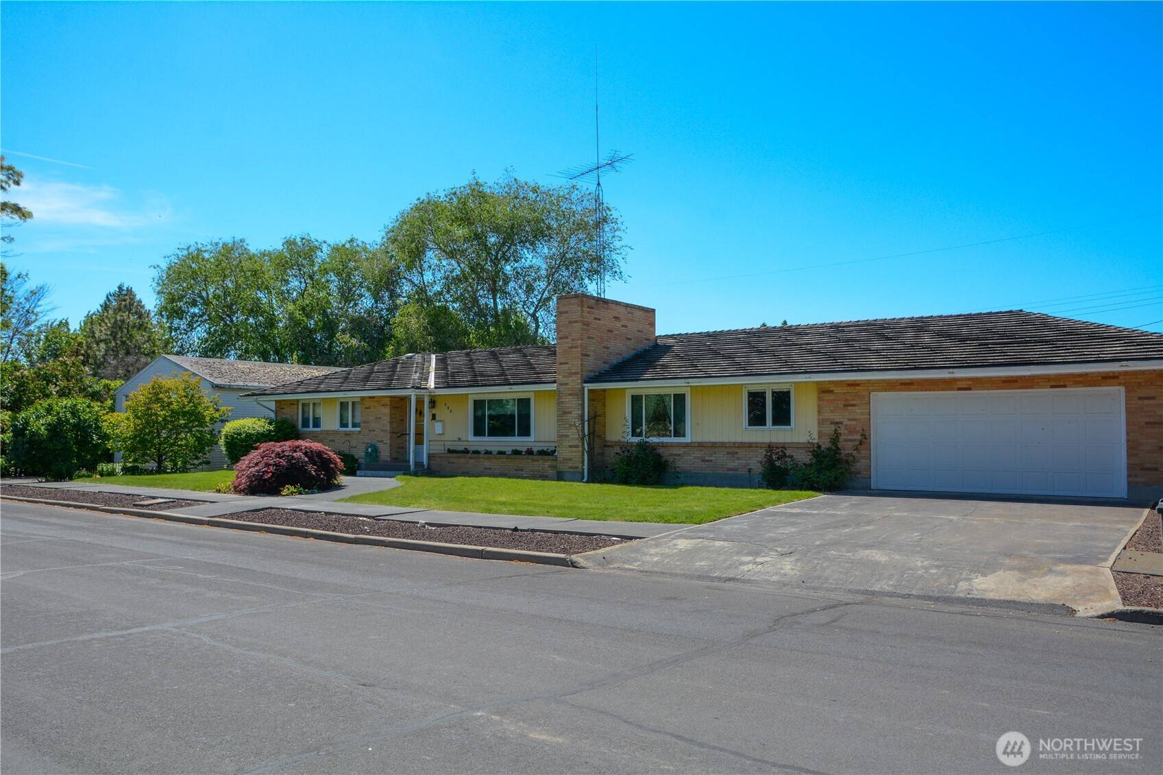 Ritzville, WA 99169,408 W 8th AVE