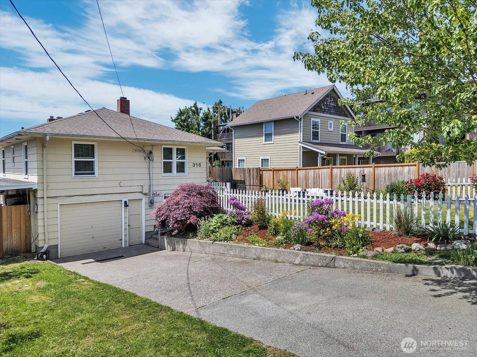 Snohomish, WA 98290,316 Avenue J