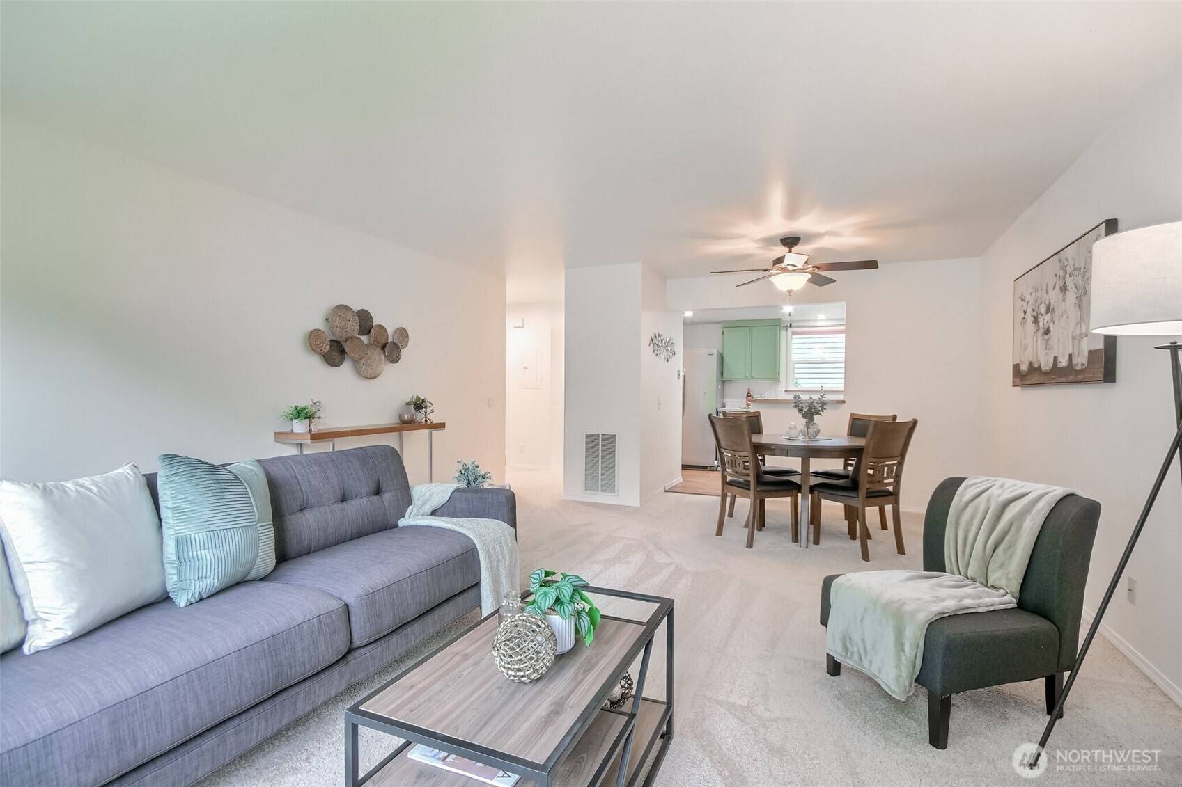 Issaquah, WA 98029,22002 SE 40th LN #1111
