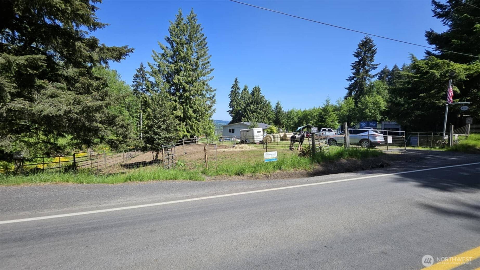 Castle Rock, WA 68111,2746 S Silver Lake RD