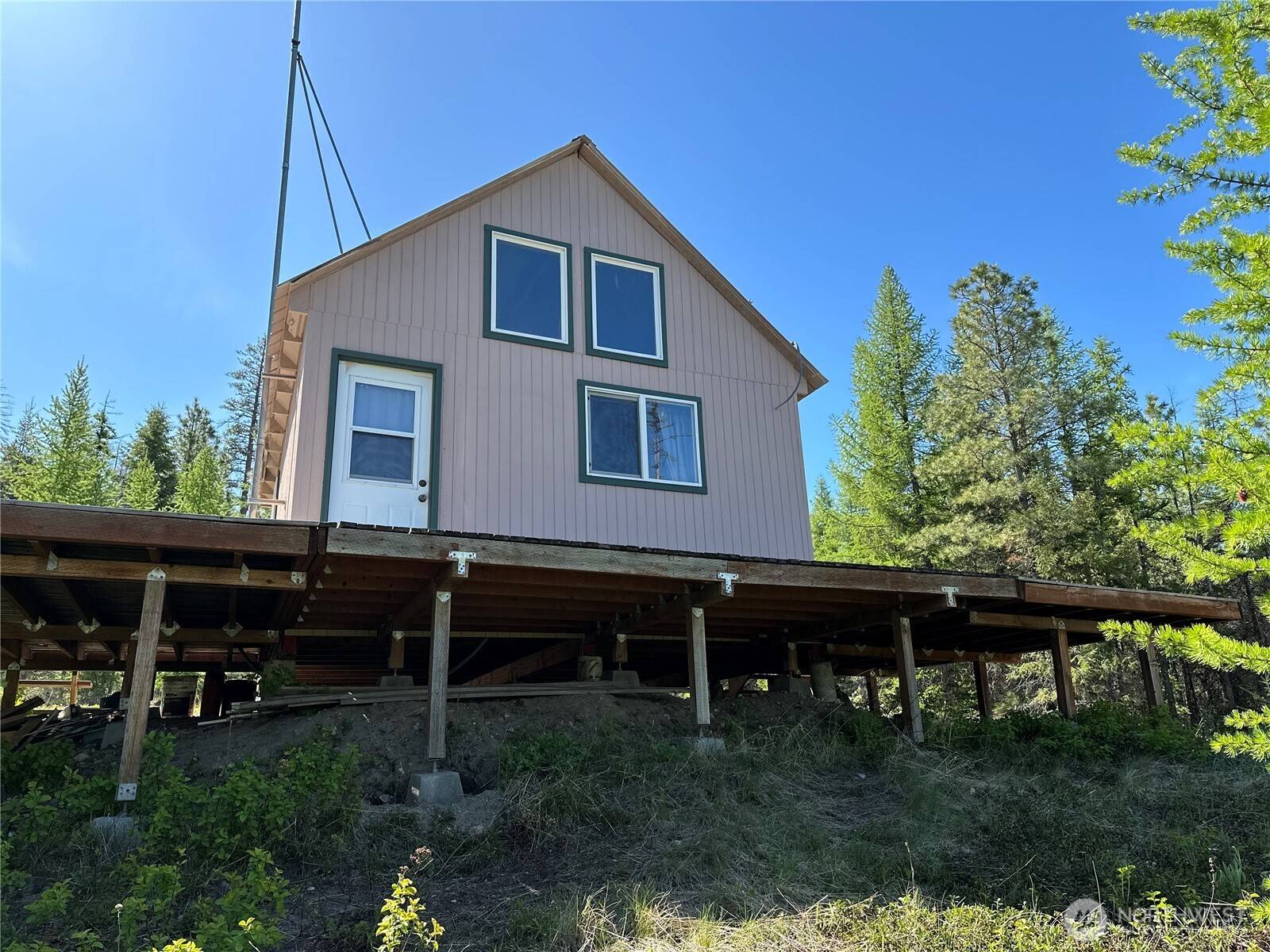 Tonasket, WA 98855,415 Bannon Creek RD