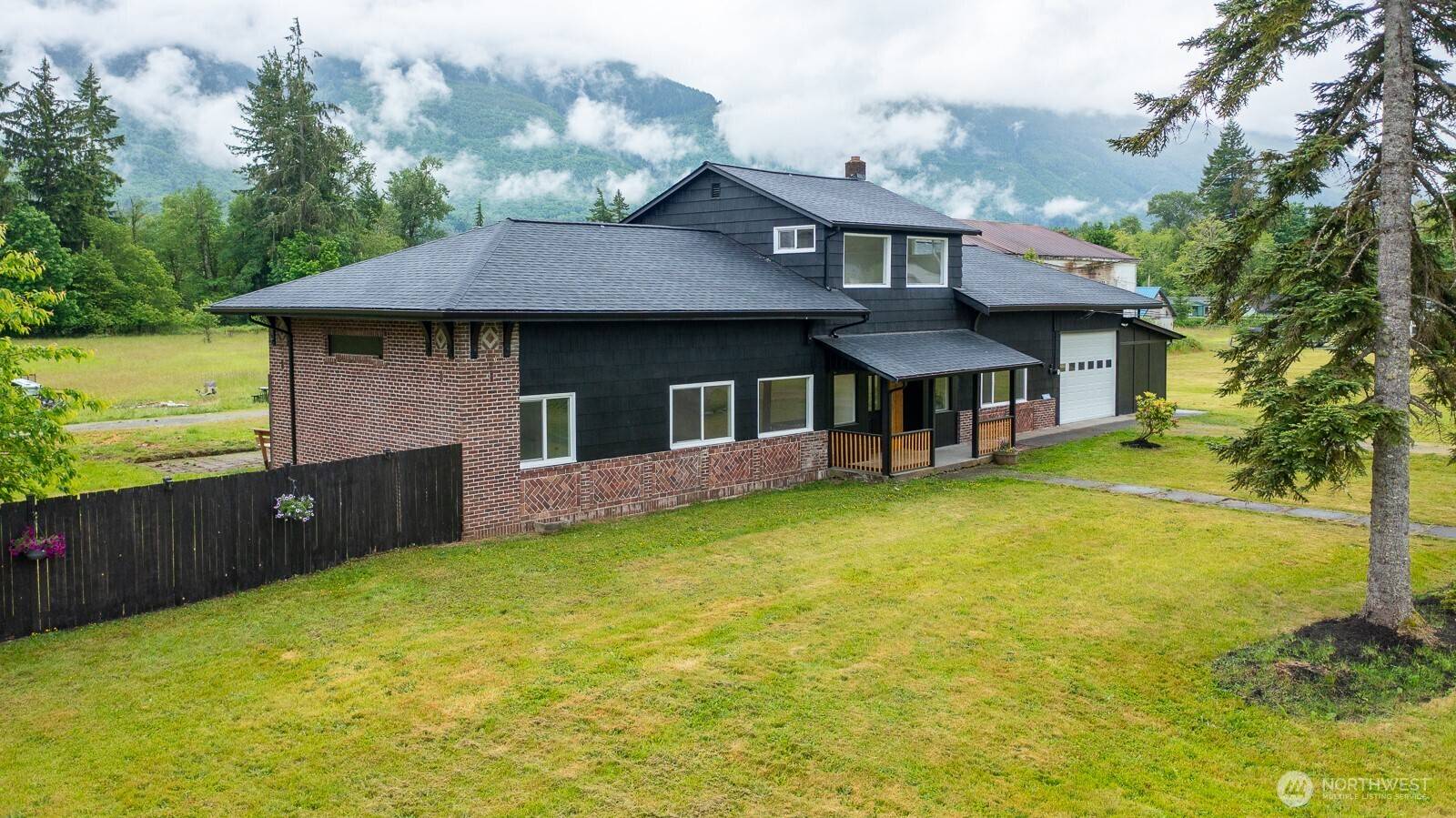 Birdsview, WA 98237,39966 Cape Horn RD