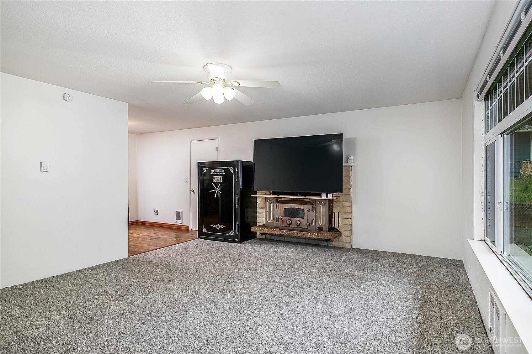 Lynnwood, WA 98036,19713 Damson RD