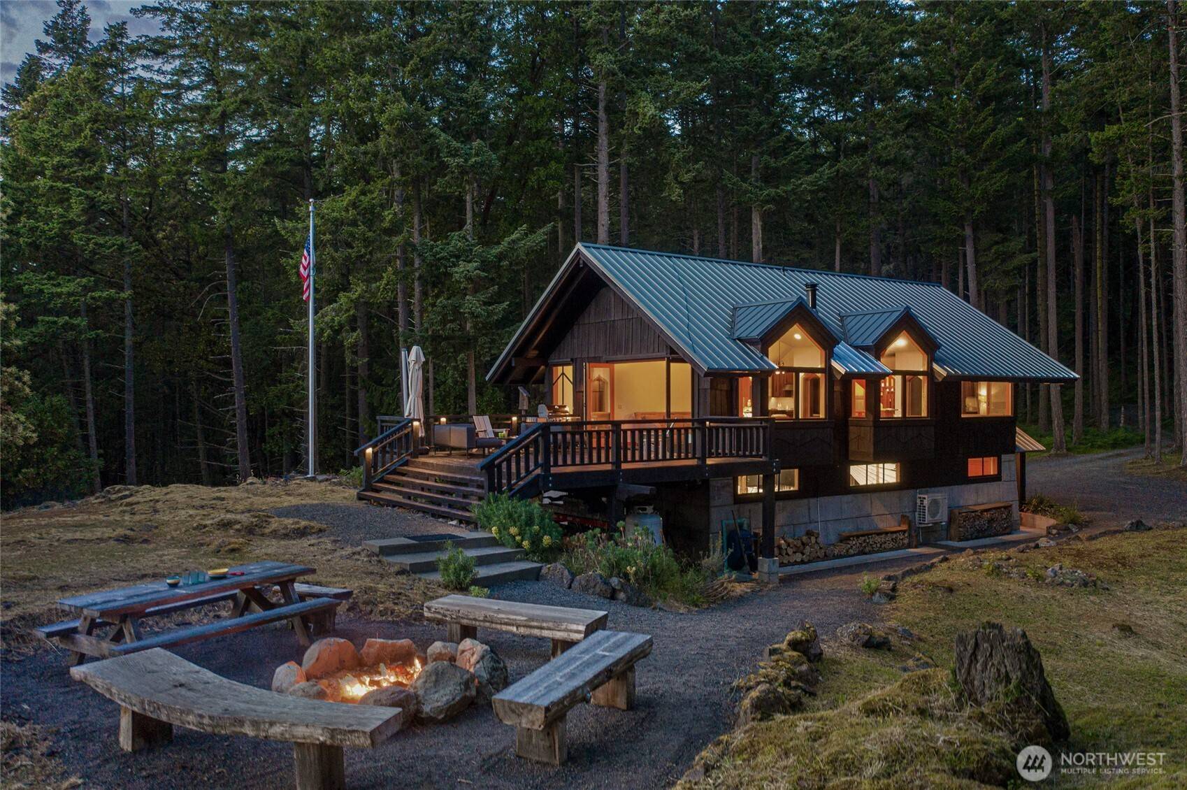 Friday Harbor, WA 98250,815 Carefree WAY