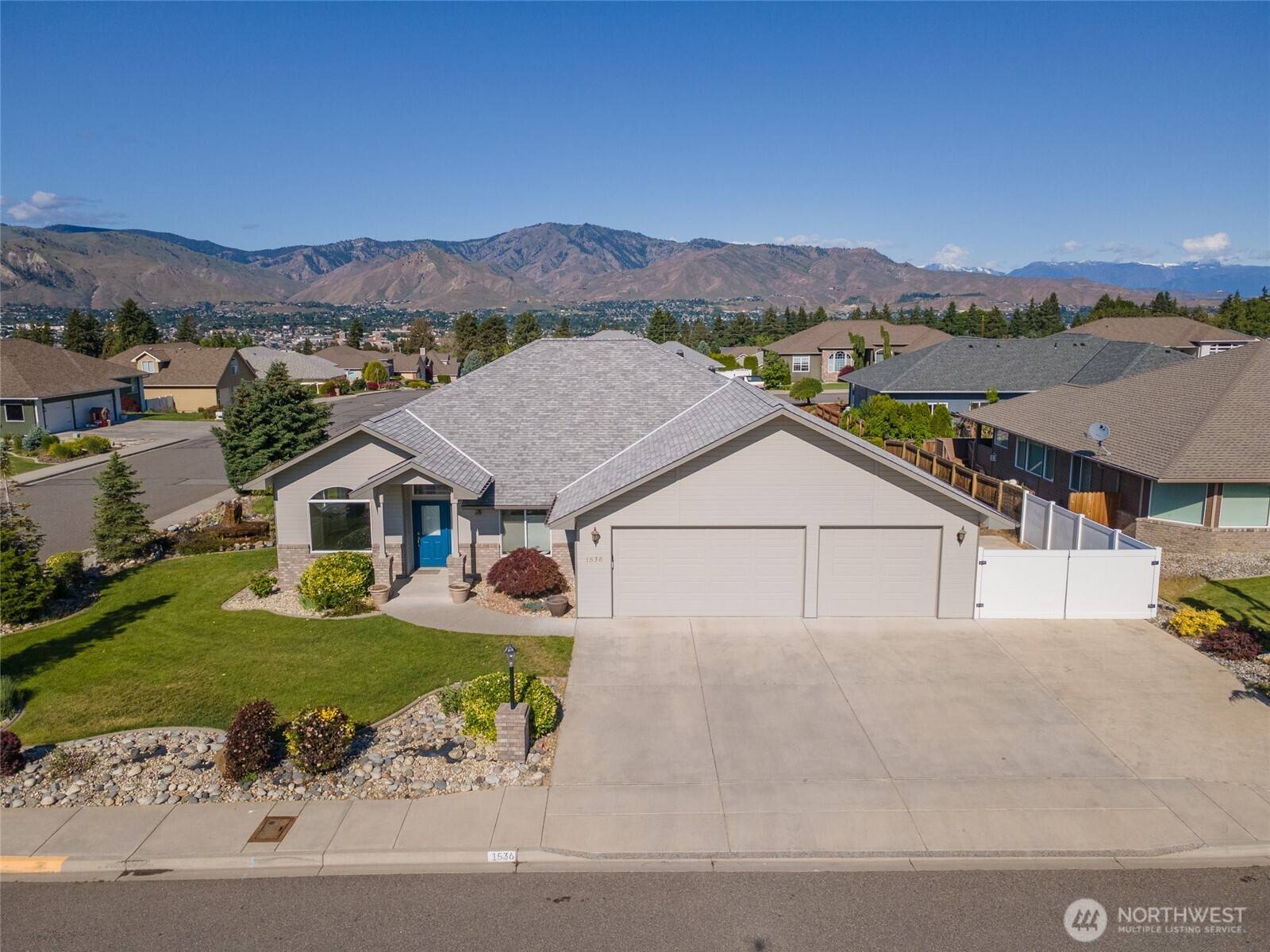 East Wenatchee, WA 98802,1536 Harrington LN