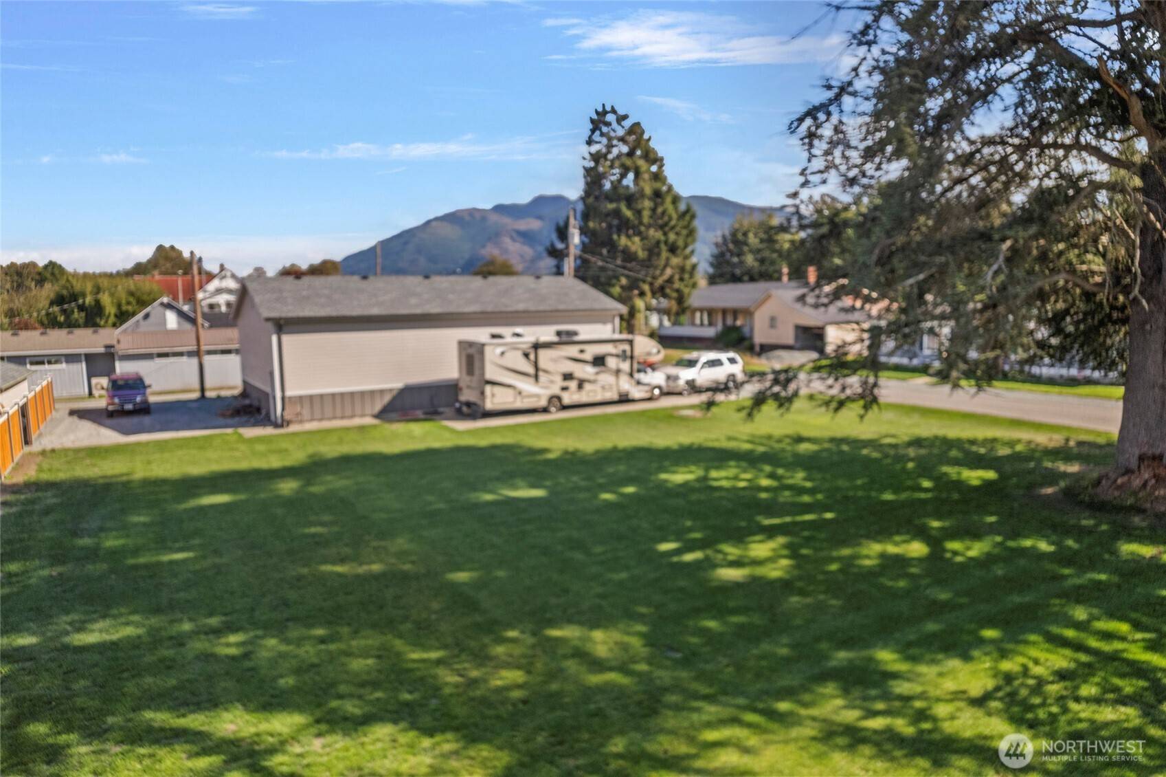Lyman, WA 98263,8399 Dyer ST