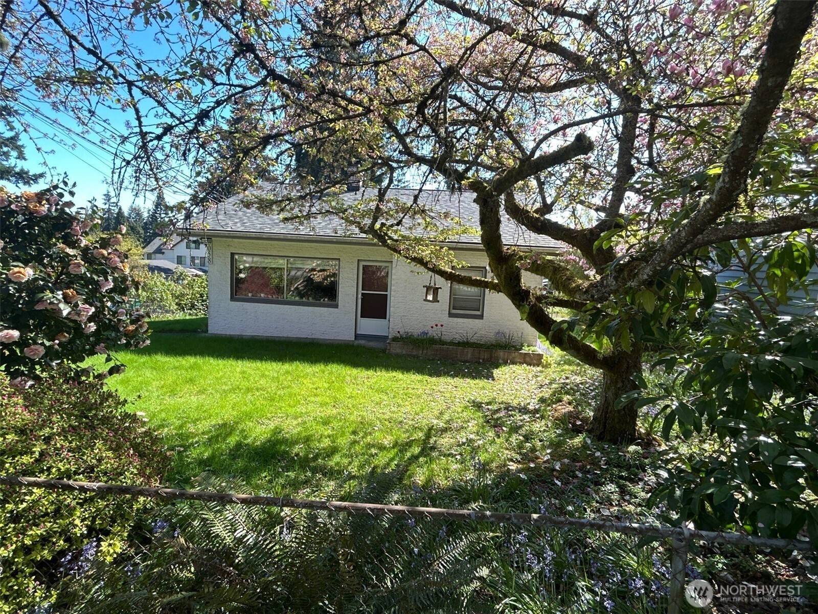 Redmond, WA 98052,8058 132nd AVE NE