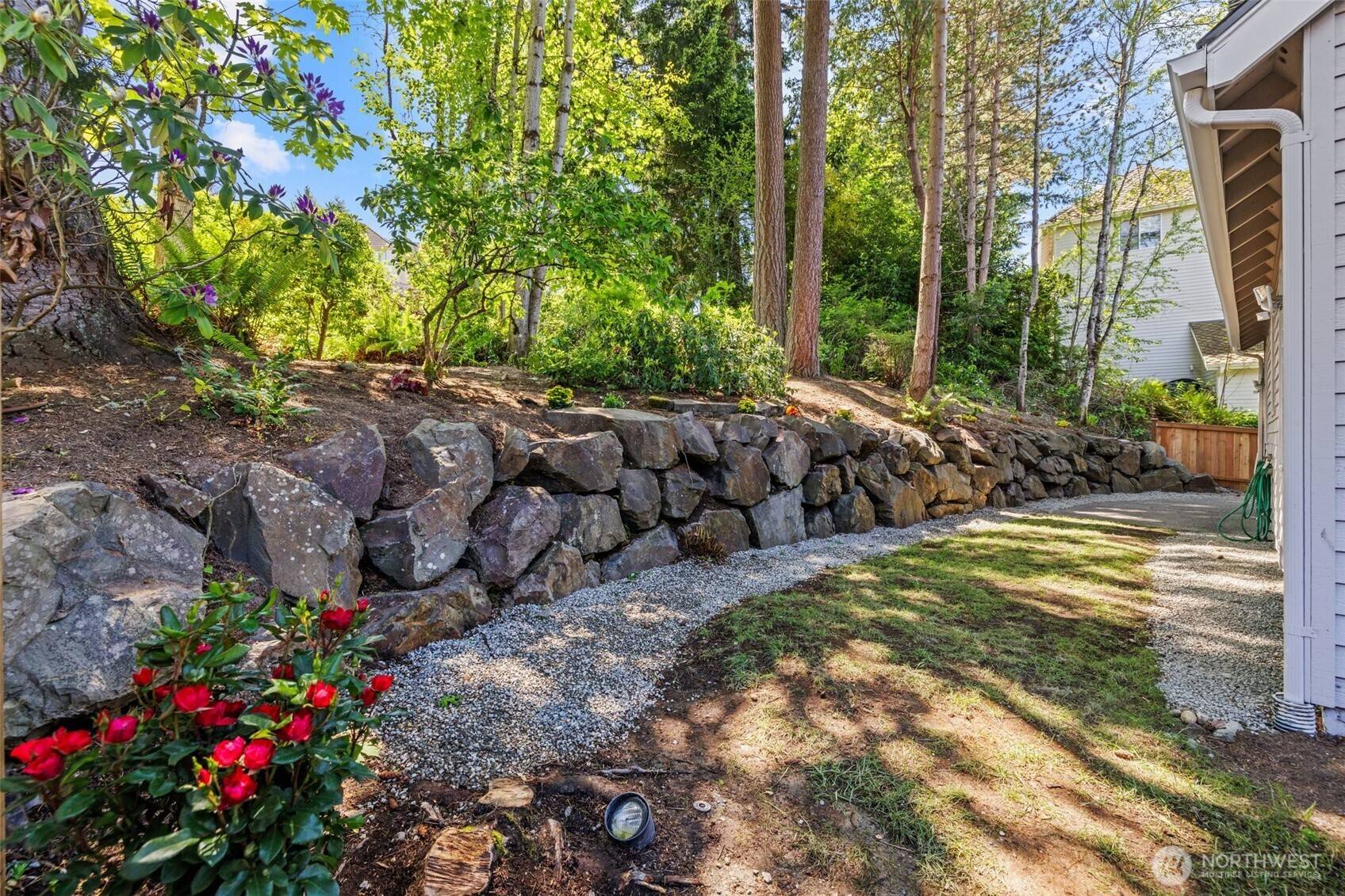 Bellevue, WA 98006,5628 168th AVE SE