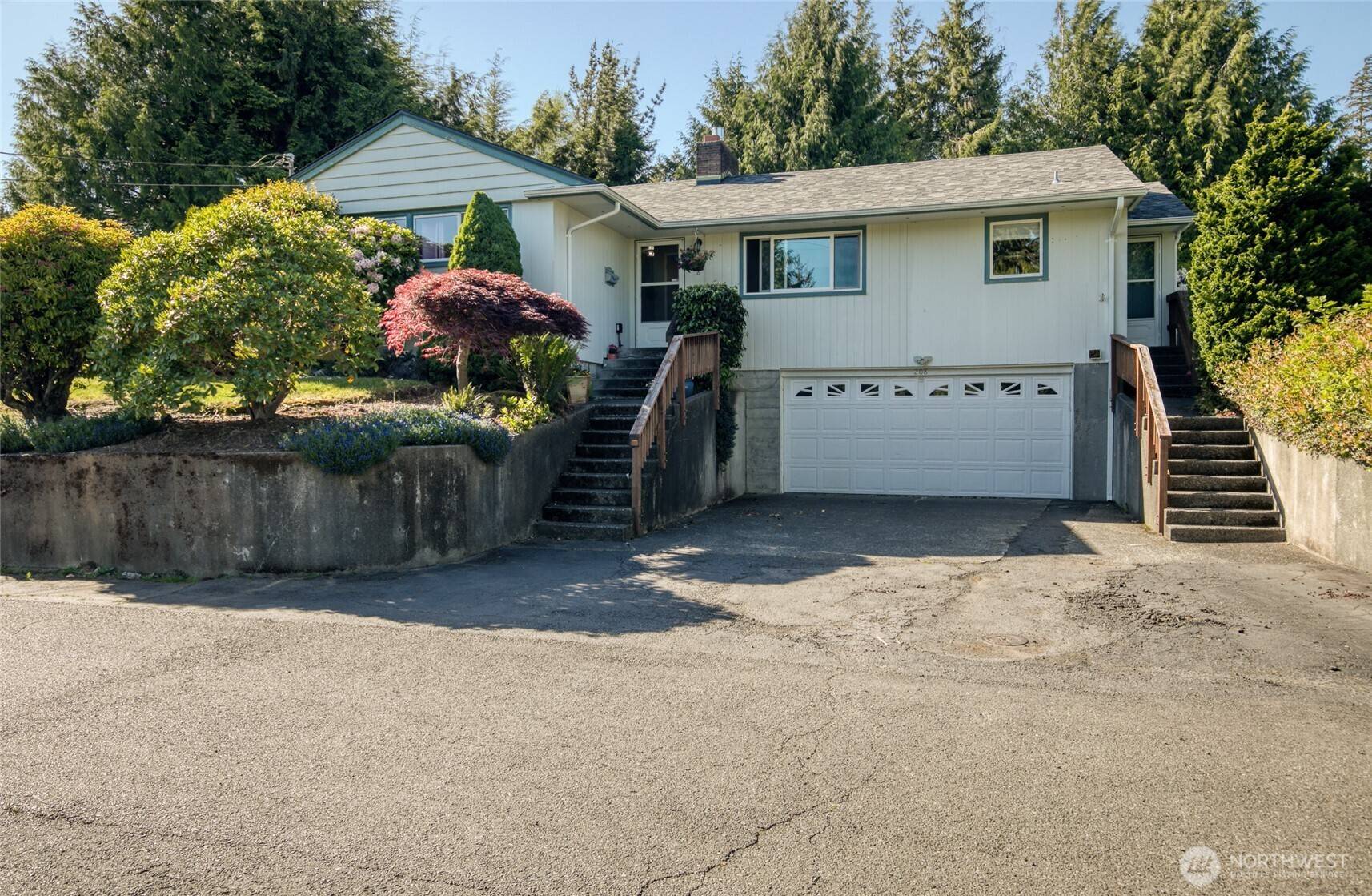 Aberdeen, WA 98520,208 Tolomei DR
