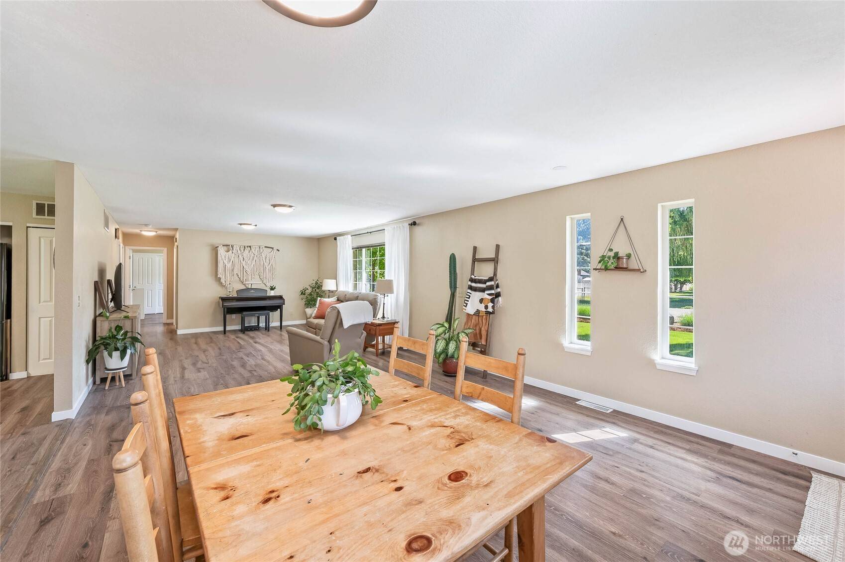 Cashmere, WA 98815,5110 Regan RD