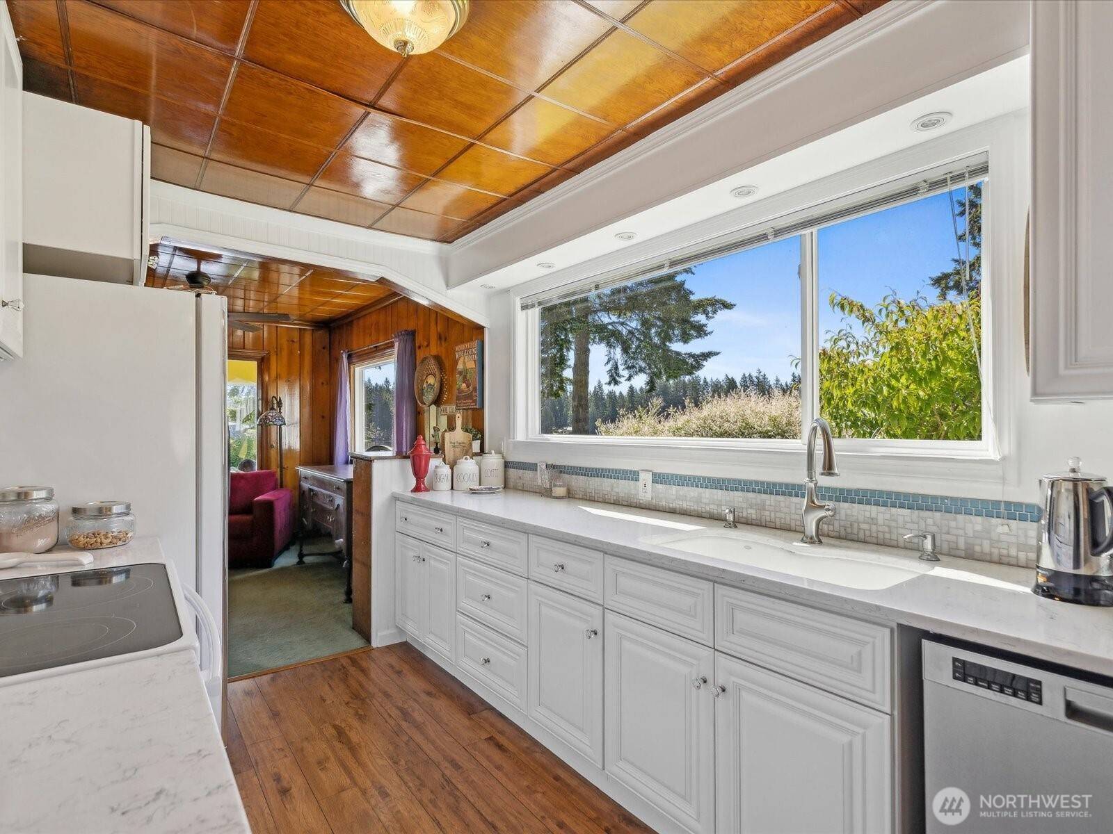 Woodinville, WA 98072,17420 185th AVE NE