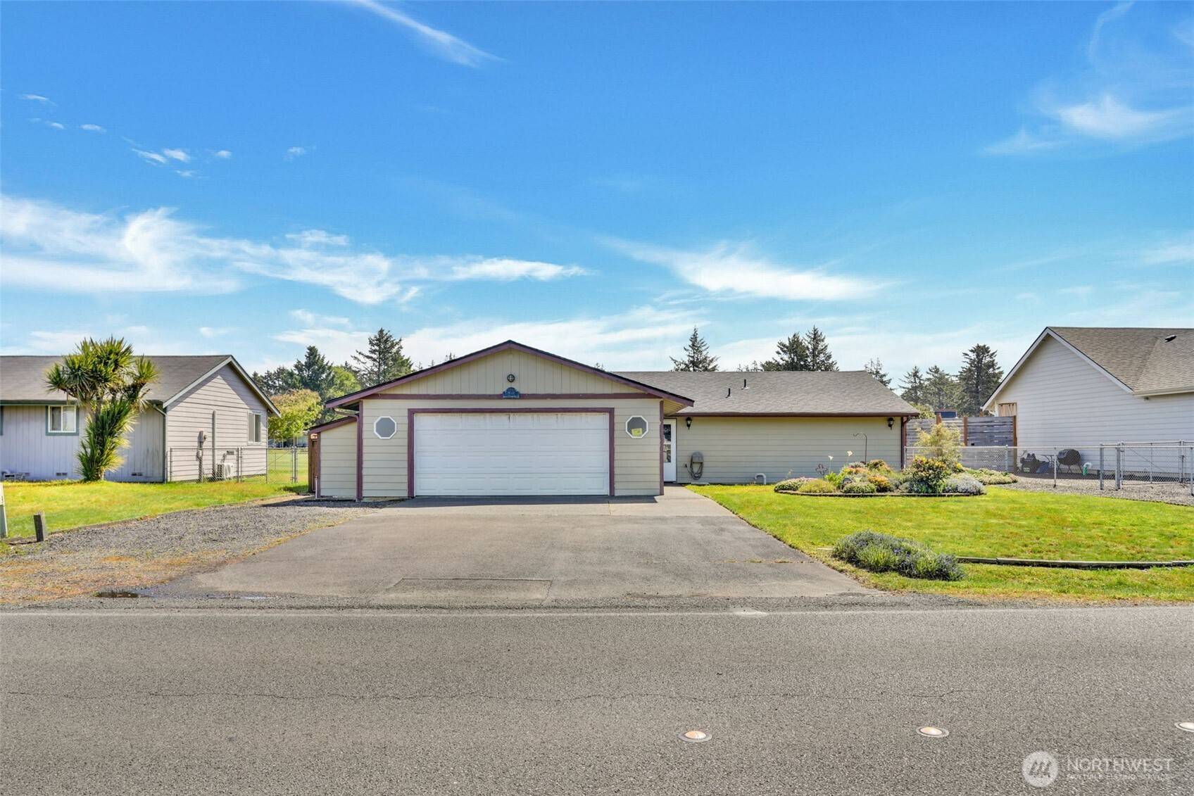 Ocean Shores, WA 98569,546 canal DR NE