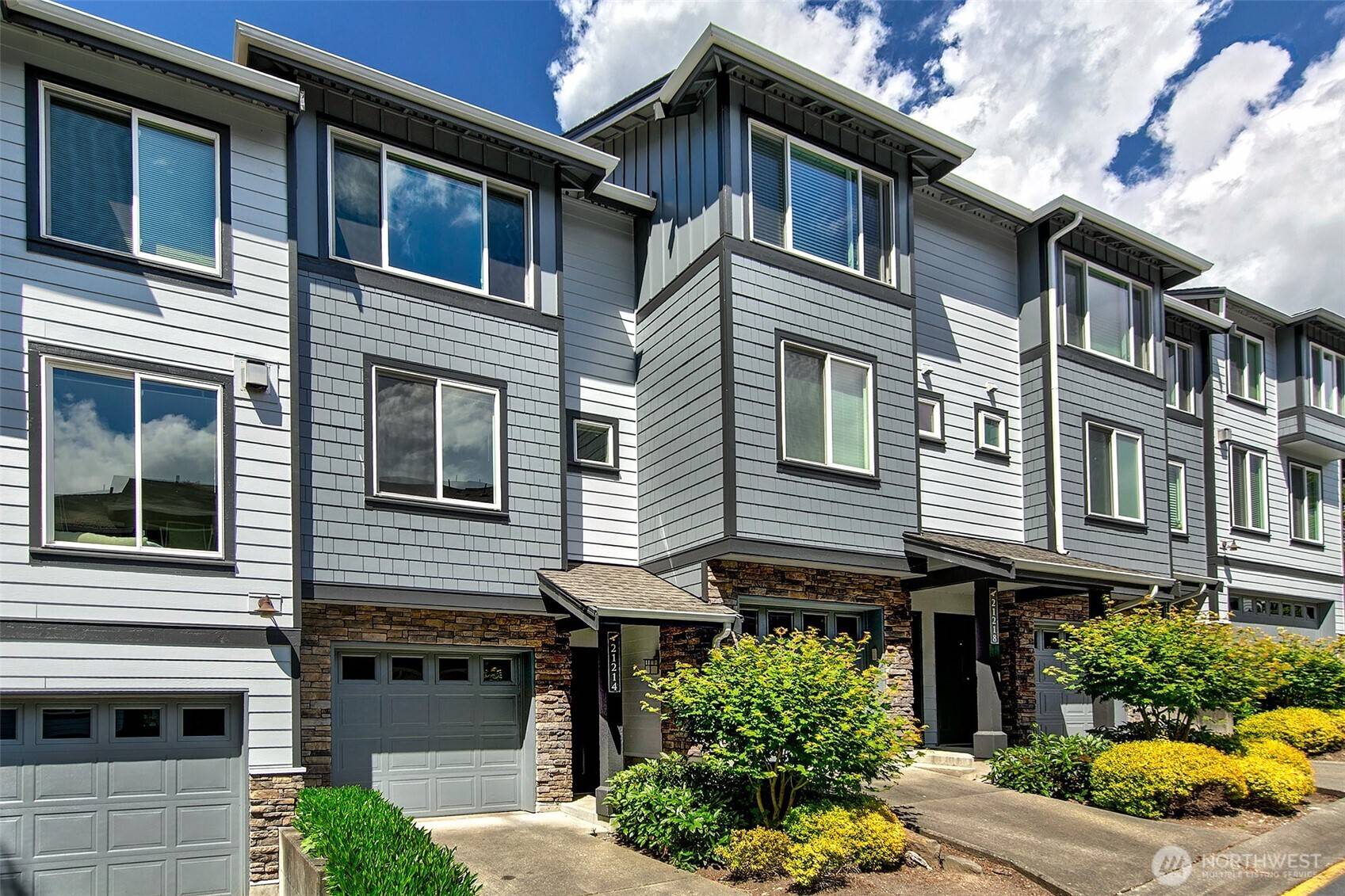 Issaquah, WA 98029,21214 SE 42nd PL