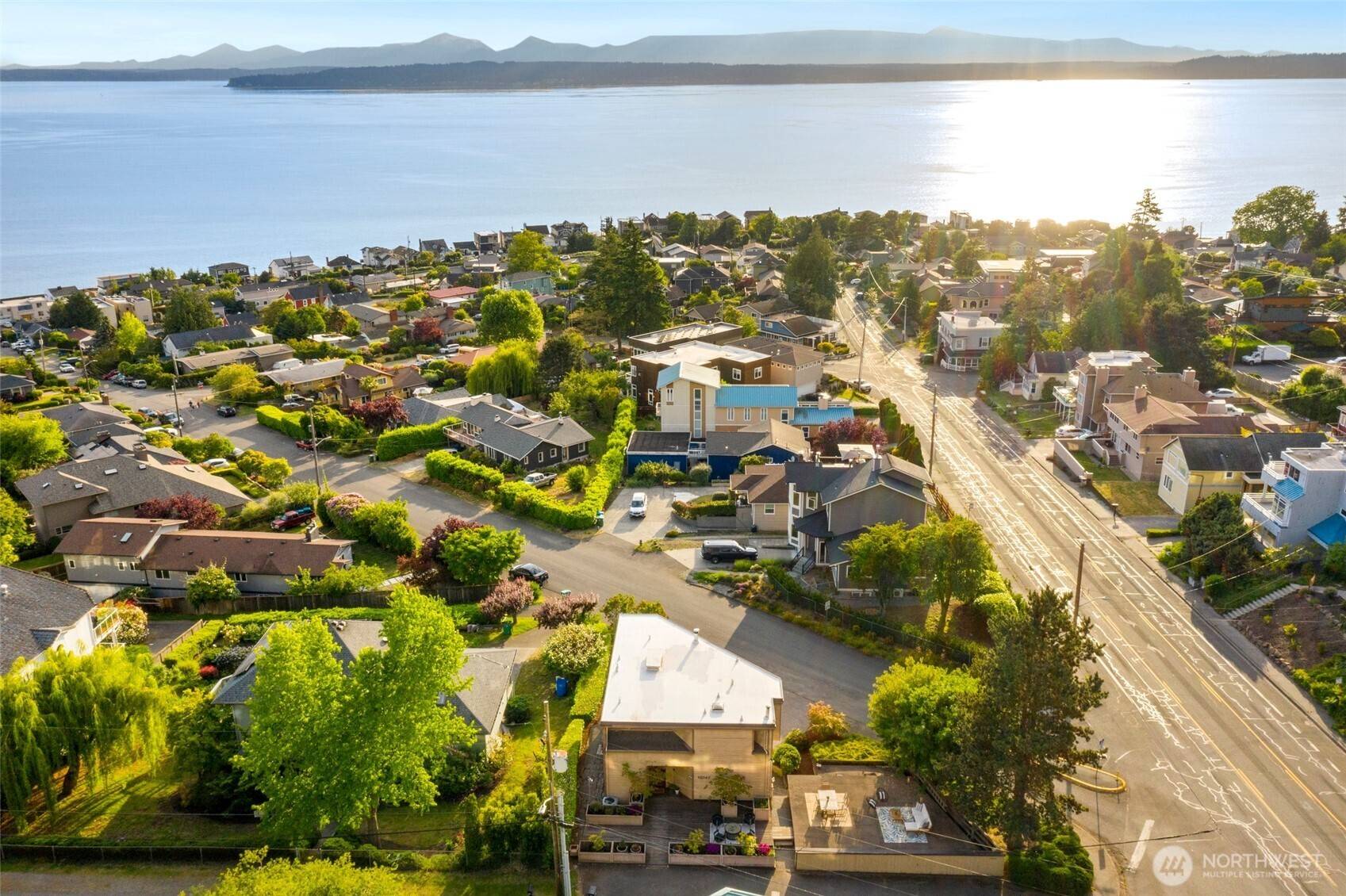 Shoreline, WA 98177,19547 23rd AVE NW