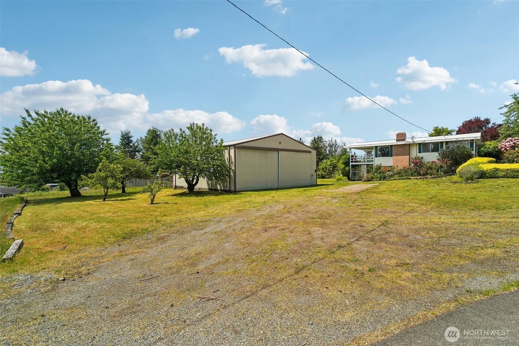 Black Diamond, WA 98010,32427 6th AVE