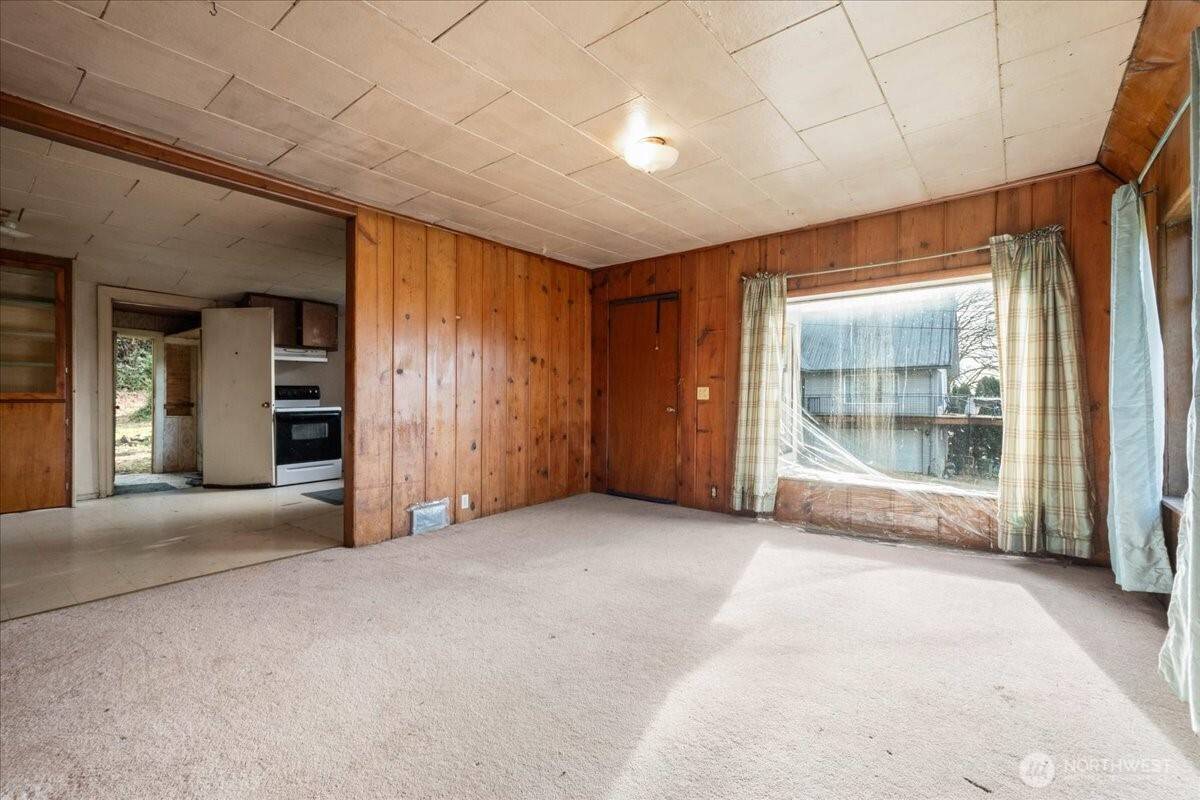 Kalama, WA 98625,390 Juniper ST
