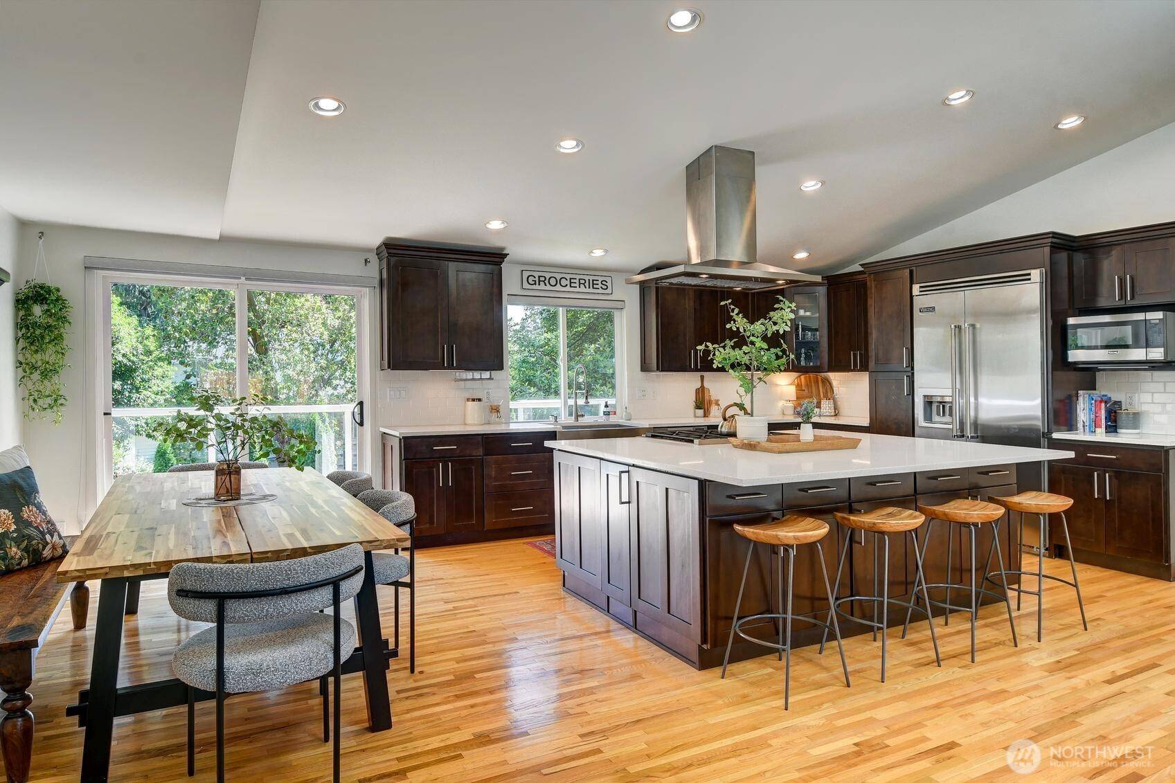 Kirkland, WA 98034,10515 NE 122nd ST