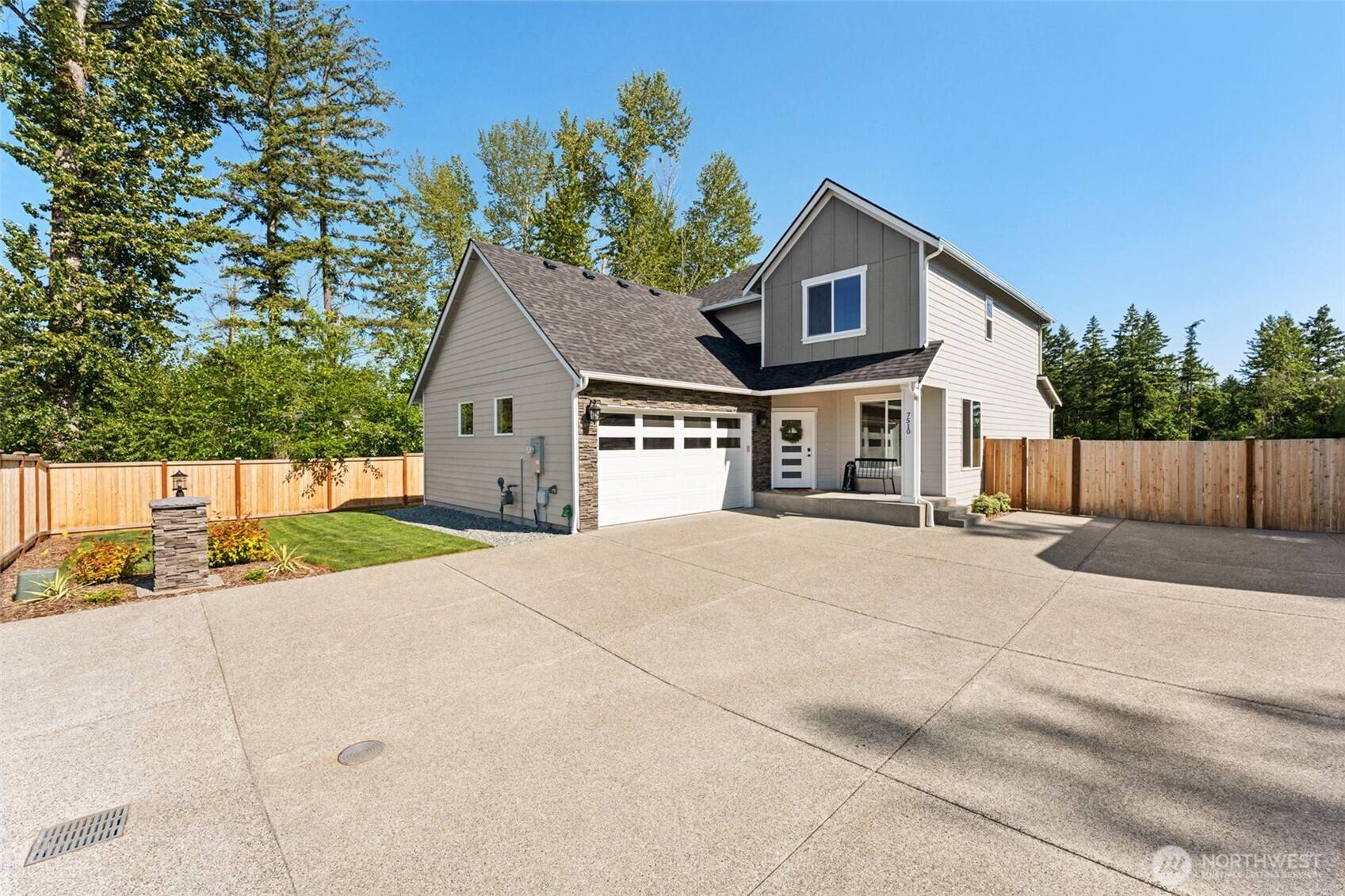 Puyallup, WA 98375,7510 172nd Street Ct E