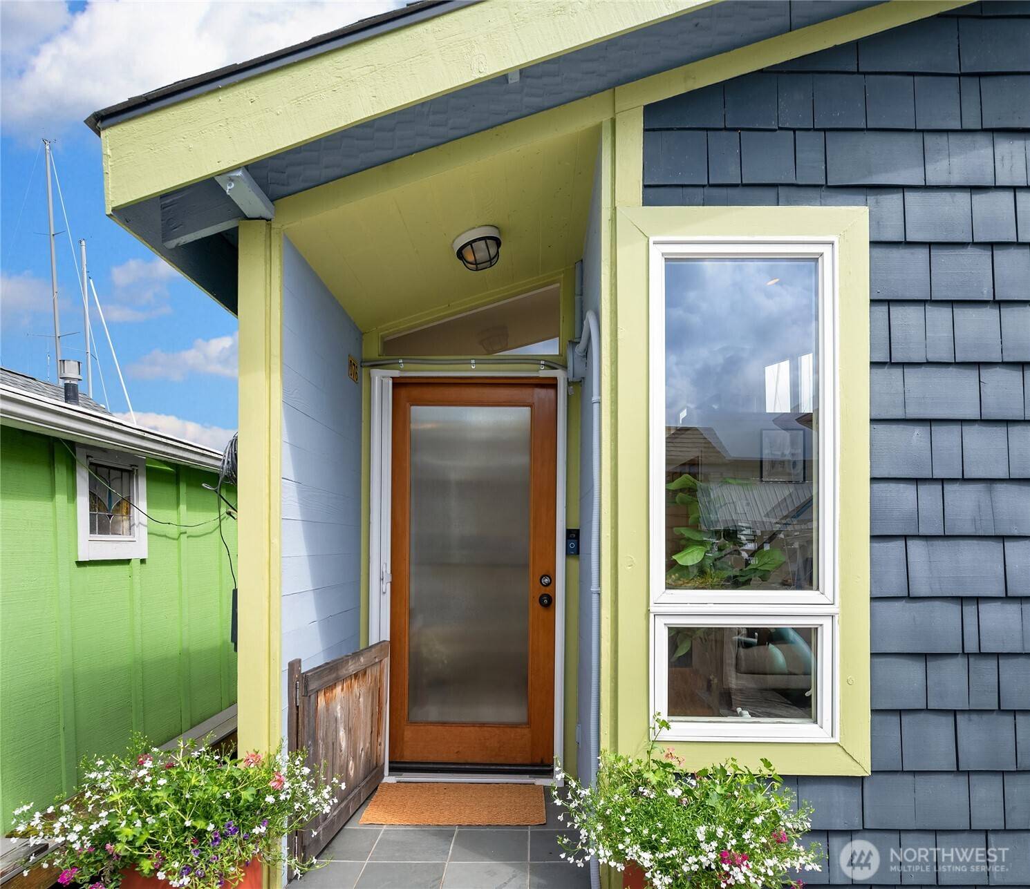 Seattle, WA 98109,2420 Westlake AVE N #11