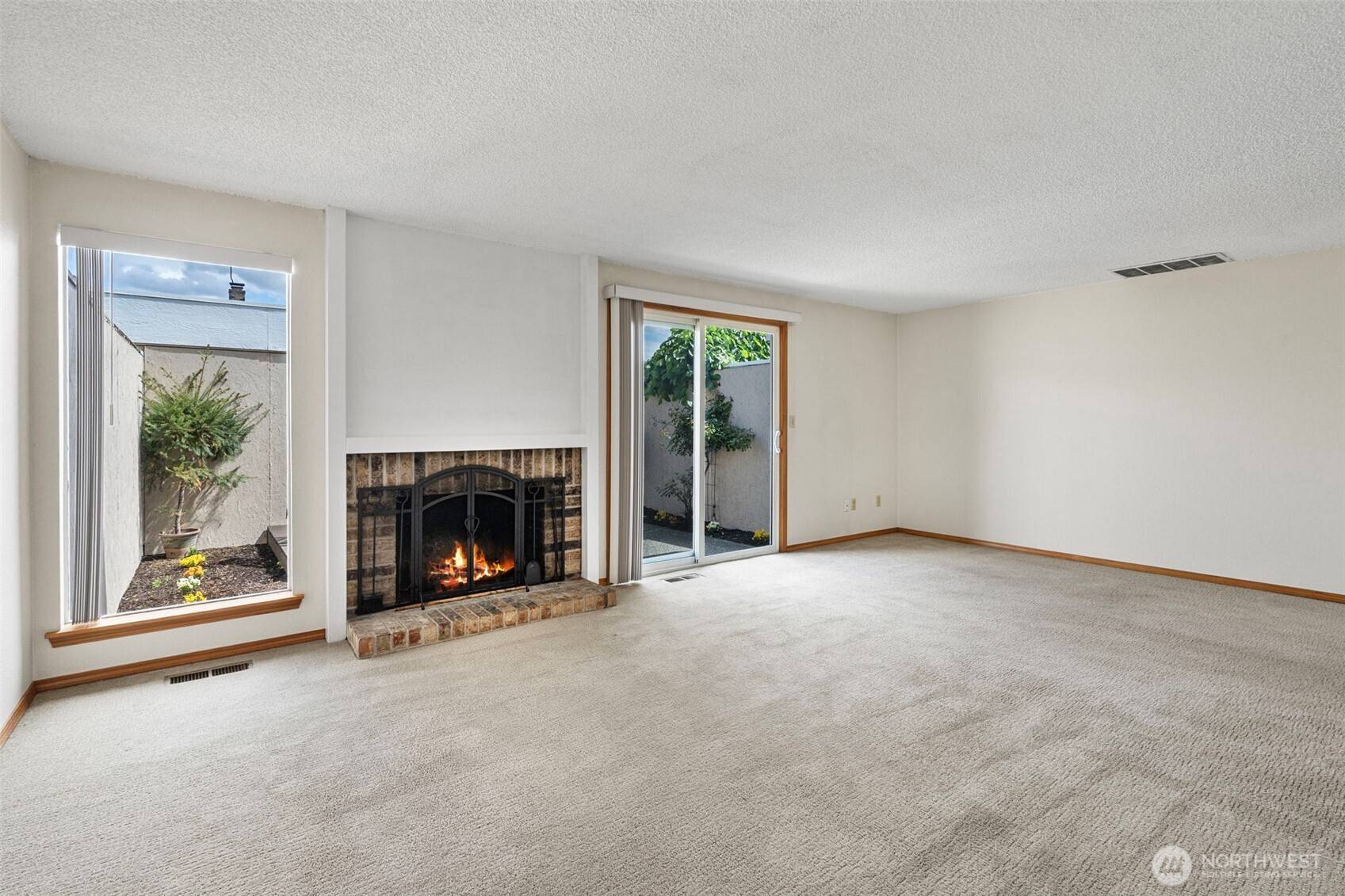 Lakewood, WA 98498,8614 Onyx DR SW #C