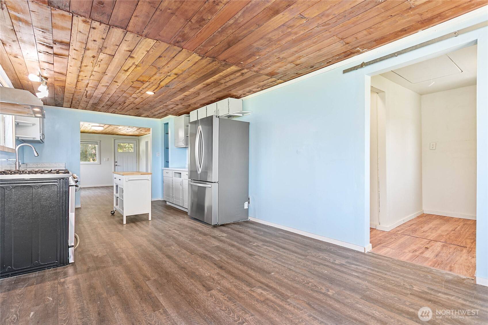 Sumas, WA 98295,131 Columbia ST