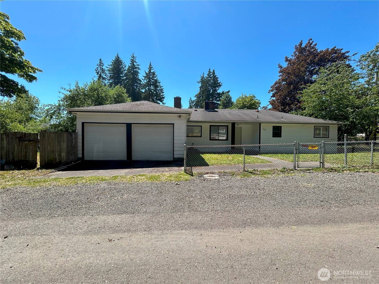 Shelton, WA 98584,425 Henry ST