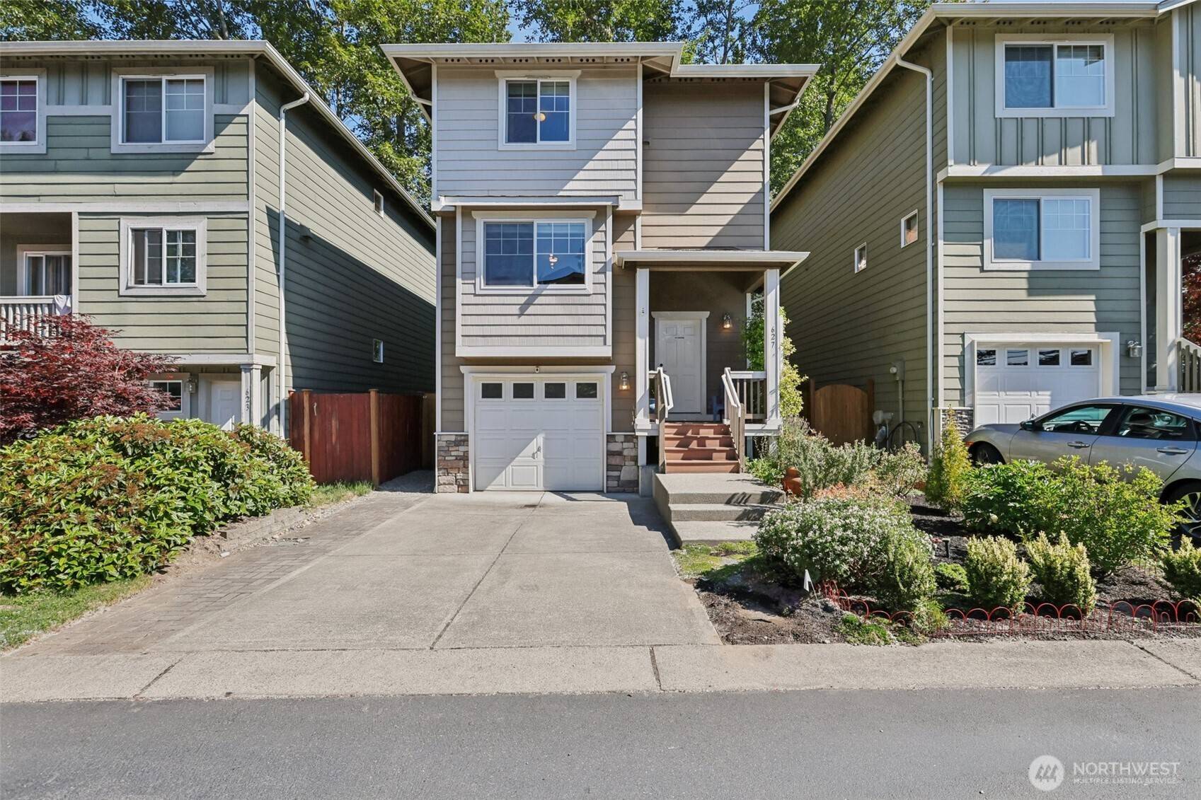 Everett, WA 98208,627 95th CT SE #2