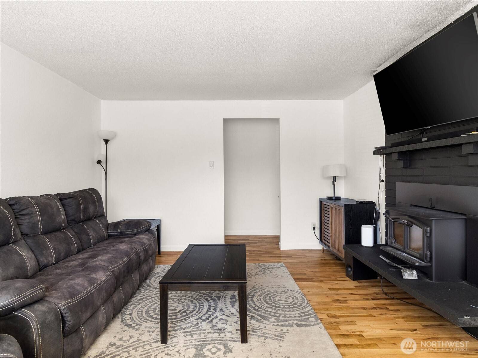 Tacoma, WA 98444,8828 S K ST