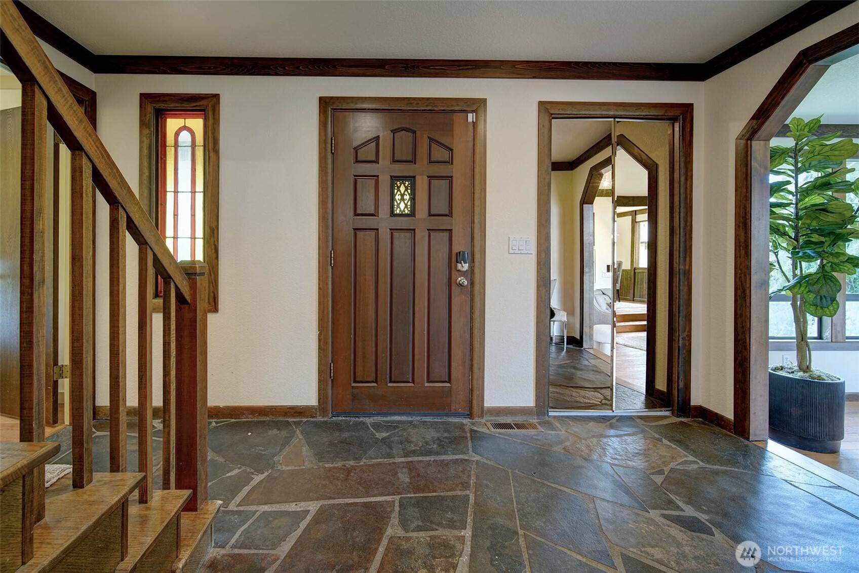 Issaquah, WA 98027,2120 Squak Mountain LOOP SW