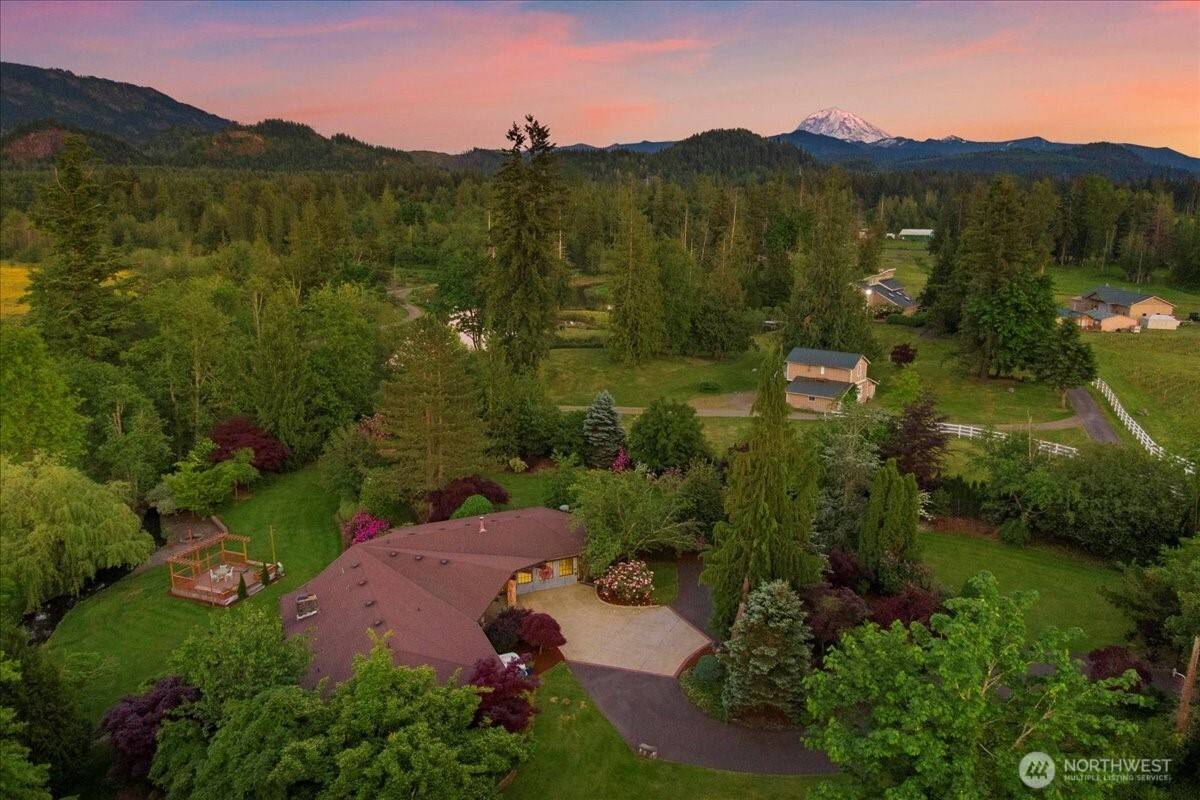 Enumclaw, WA 98022,41506 292nd WAY SE
