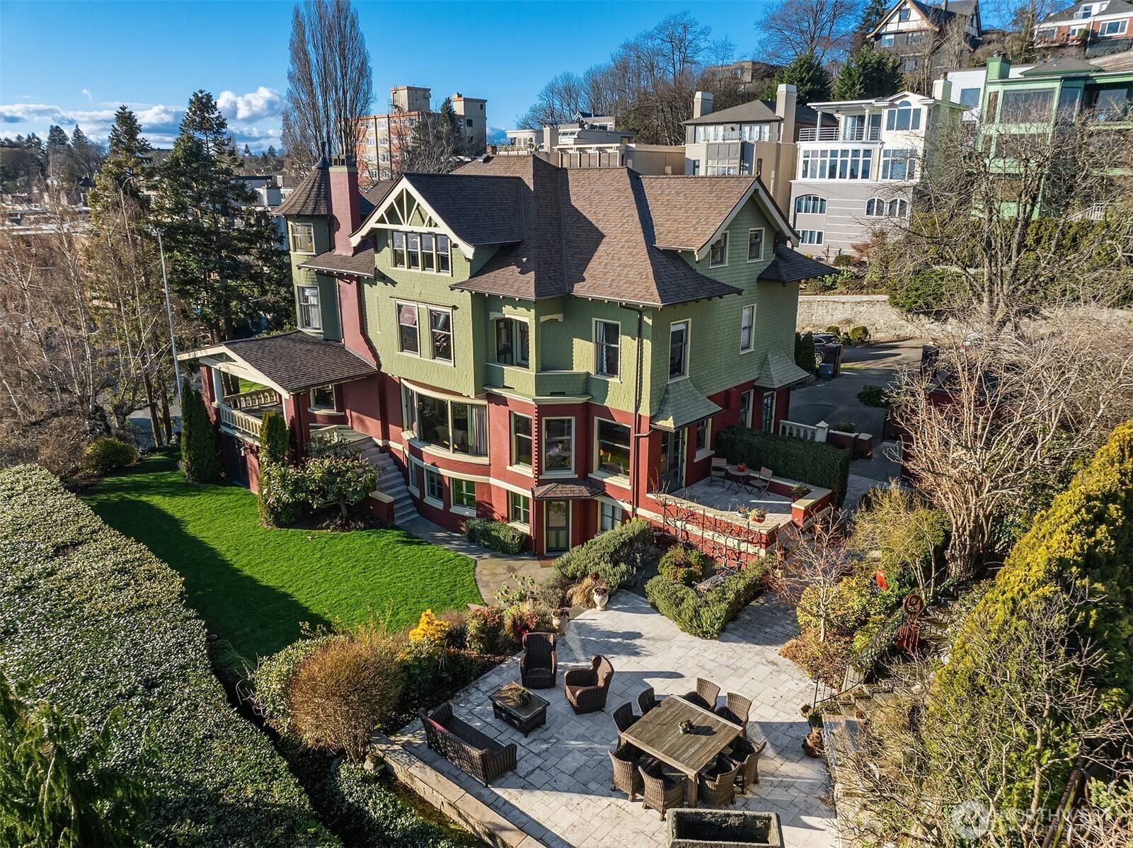 Seattle, WA 98109,103 Highland DR