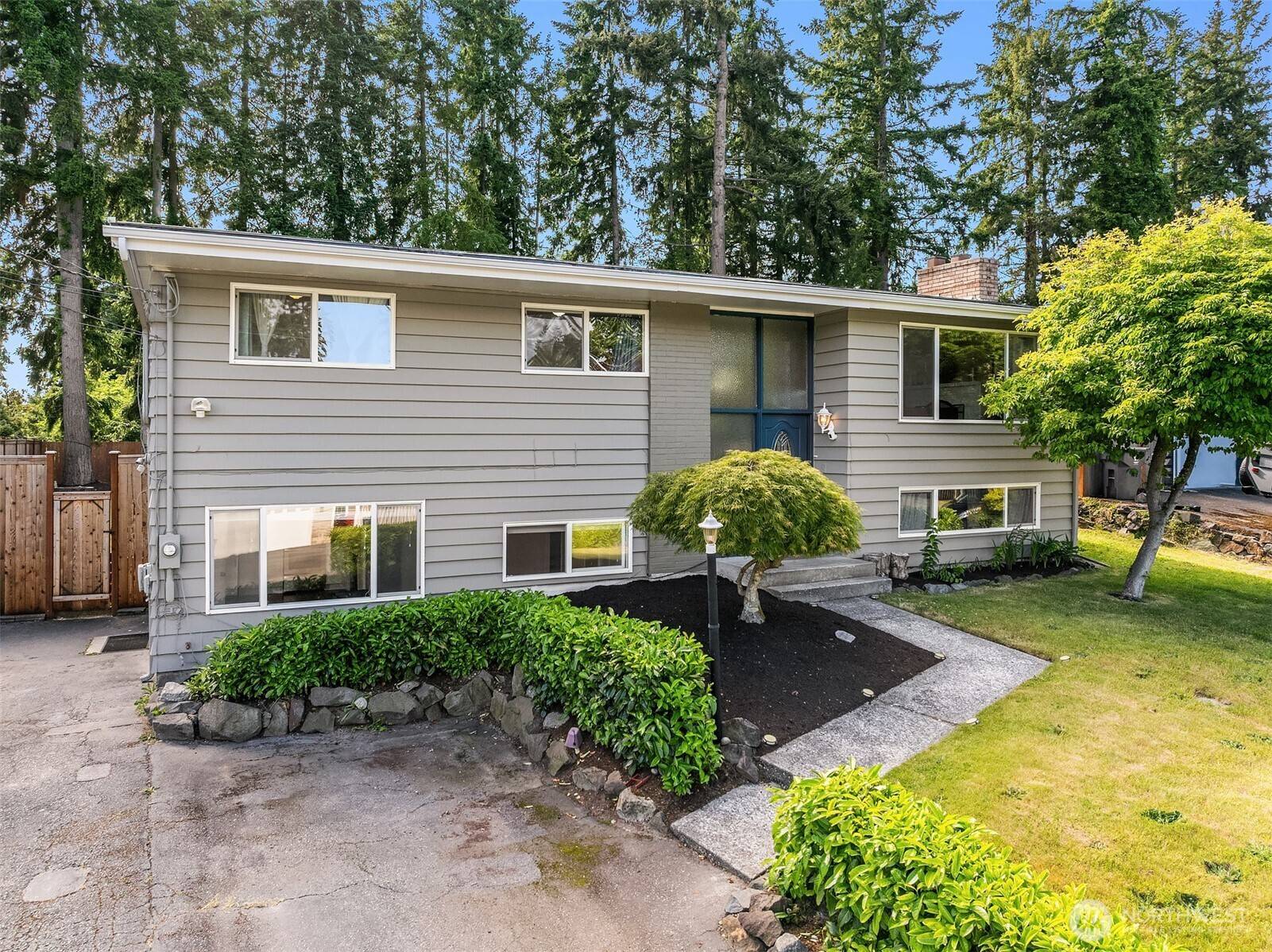 Edmonds, WA 98026,18312 73rd AVE W