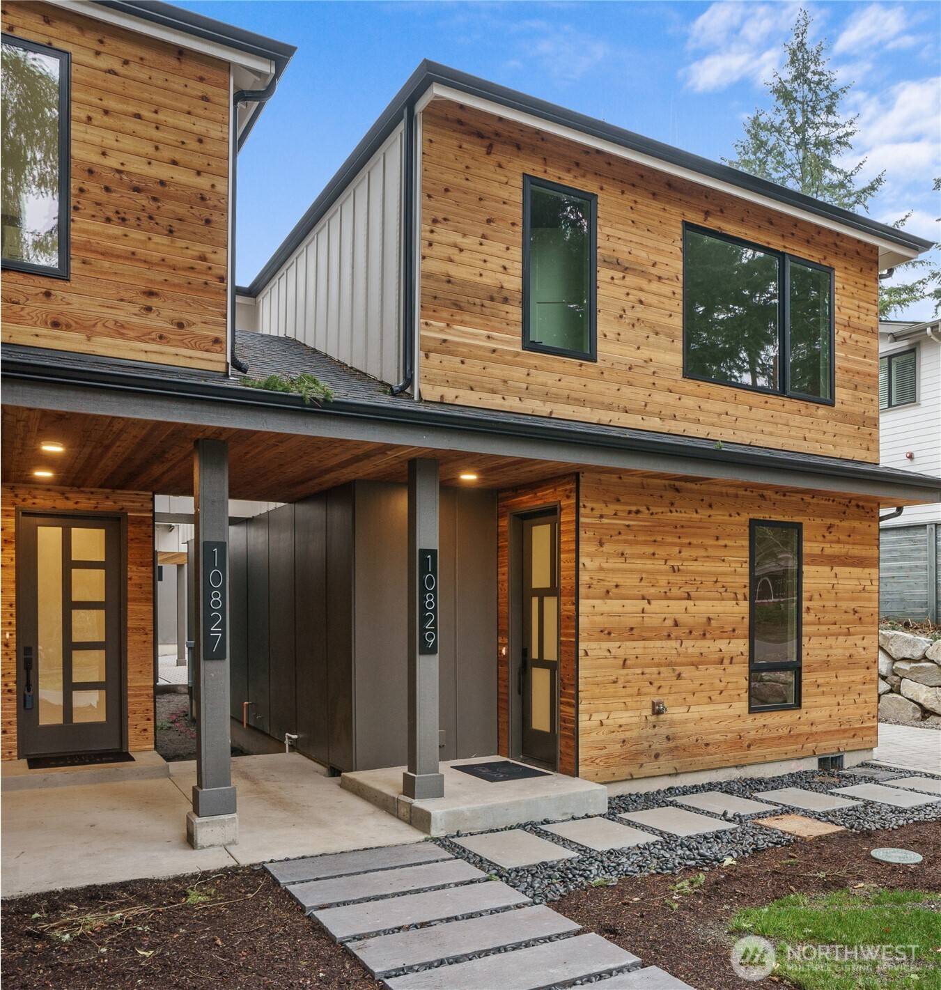 Kirkland, WA 98033,10829 104th AVE NE