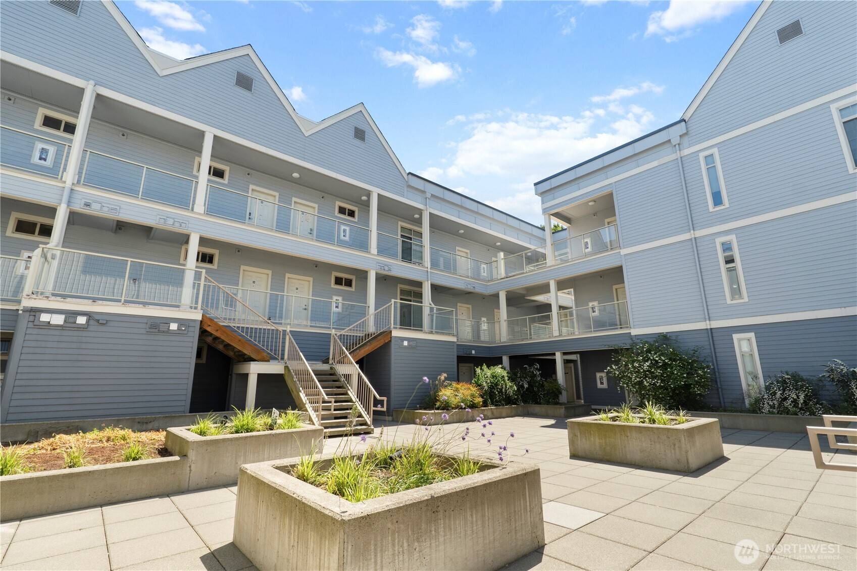 Bellingham, WA 98229,910 Gladstone ST #307