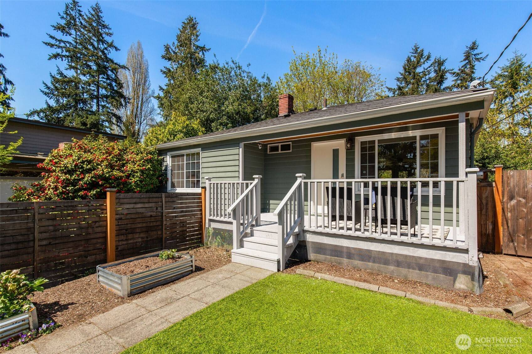 Seattle, WA 98125,2330 NE 103rd ST