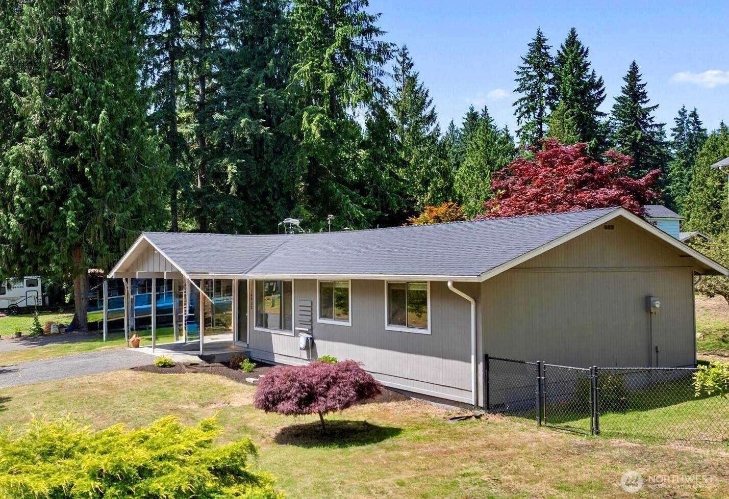 Woodinville, WA 98077,19932 NE 175th ST