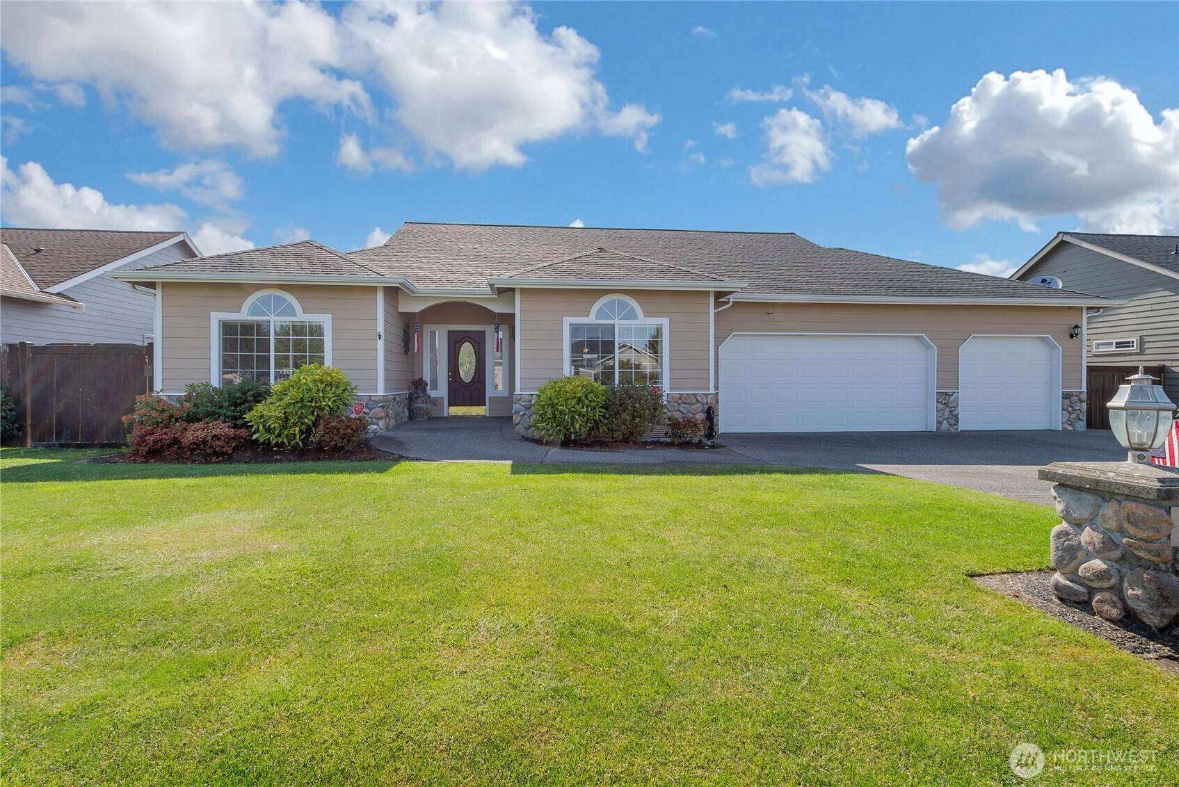 Buckley, WA 98321,433 Mountain Circle DR