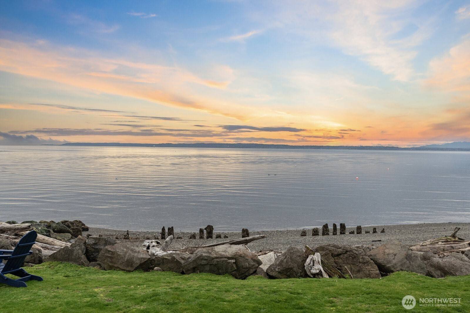 Clinton, WA 98236,2508 Sunlight Beach RD