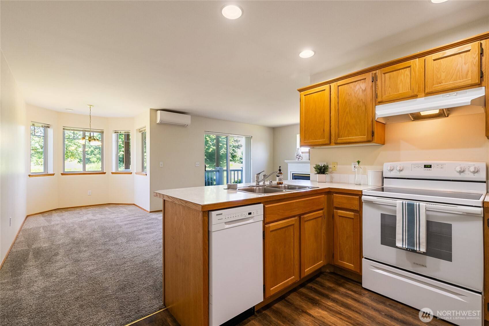 Lynden, WA 98264,236 W Maberry DR #103