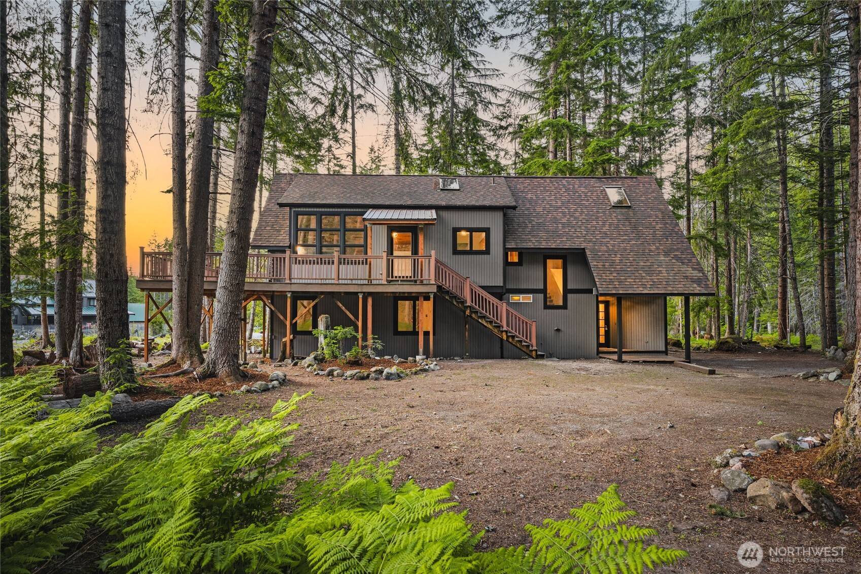 Enumclaw, WA 98022,17118 Riverview WAY E