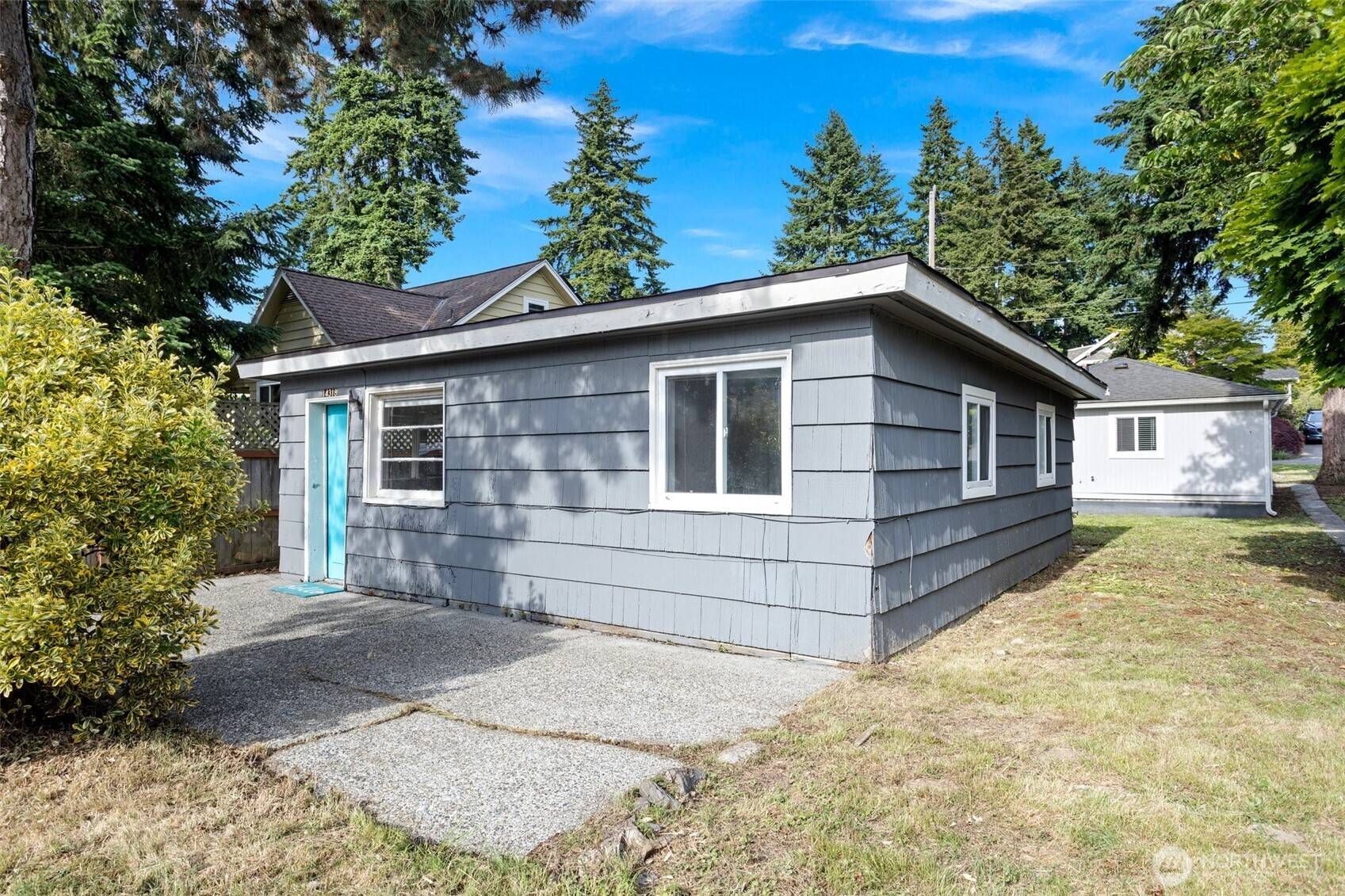 Seattle, WA 98133,14319 Roslyn PL N